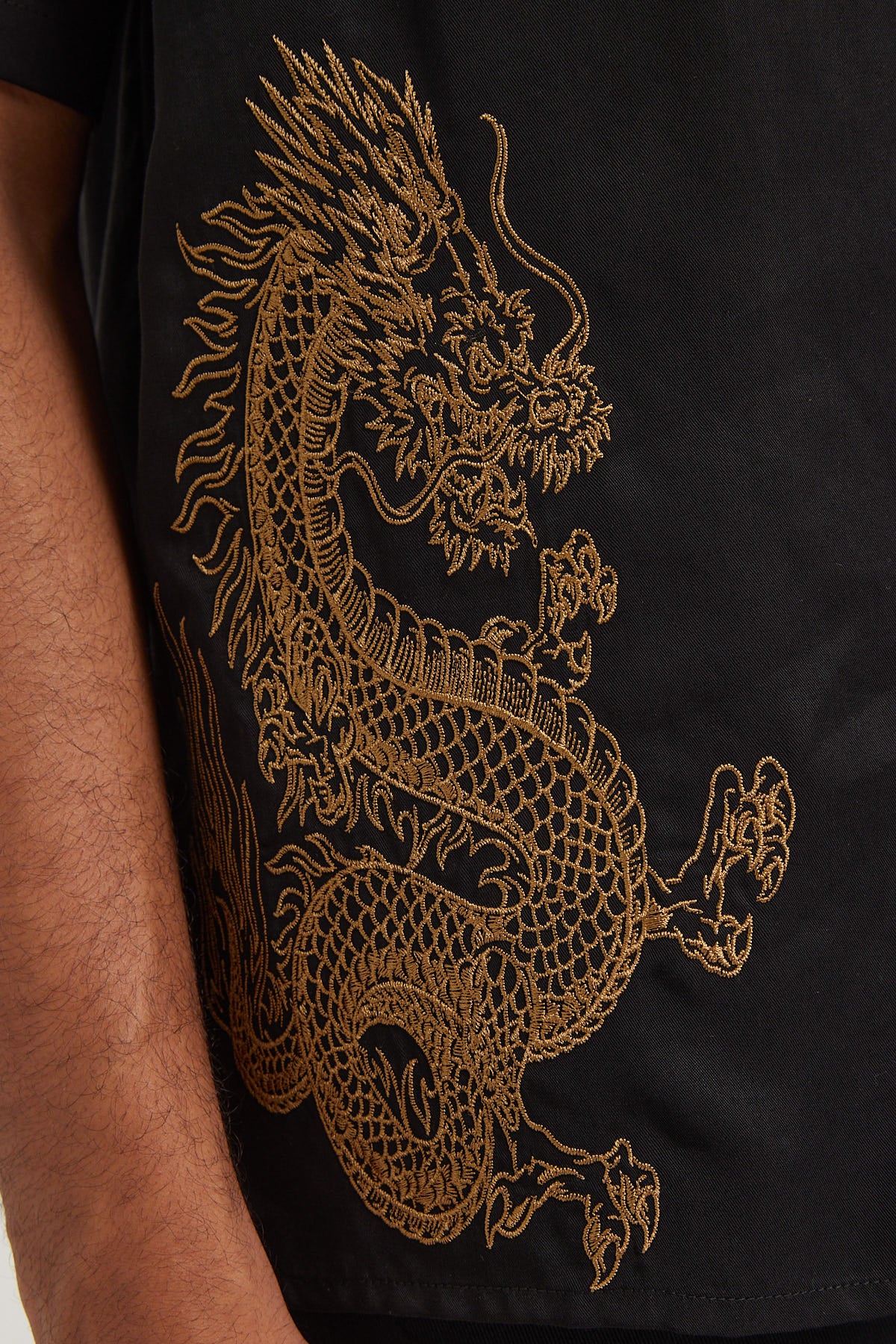 Neovision Ryu Embroidered Resort Shirt Black – Universal Store