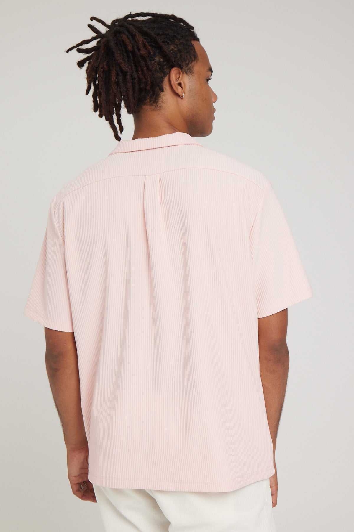 Common Need Austin Pleated Resort Shirt Pastel Pink