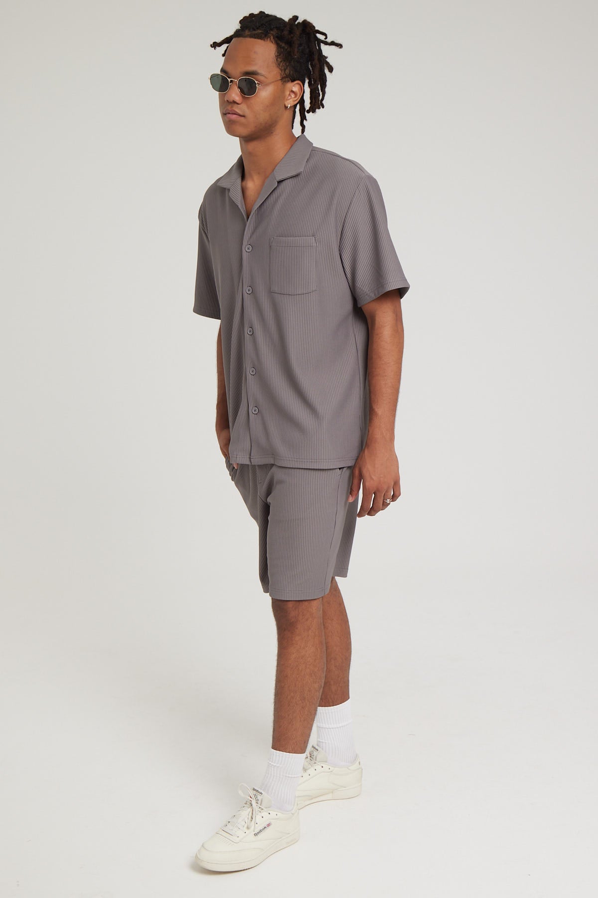 Common Need Austin Pleated Short Charcoal