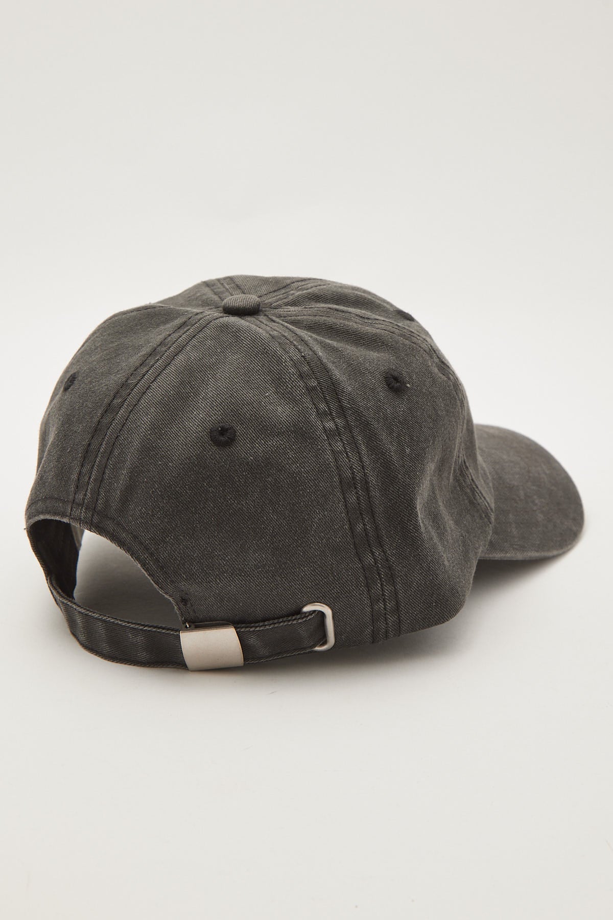 Common Need Wave Dad Cap Washed Black