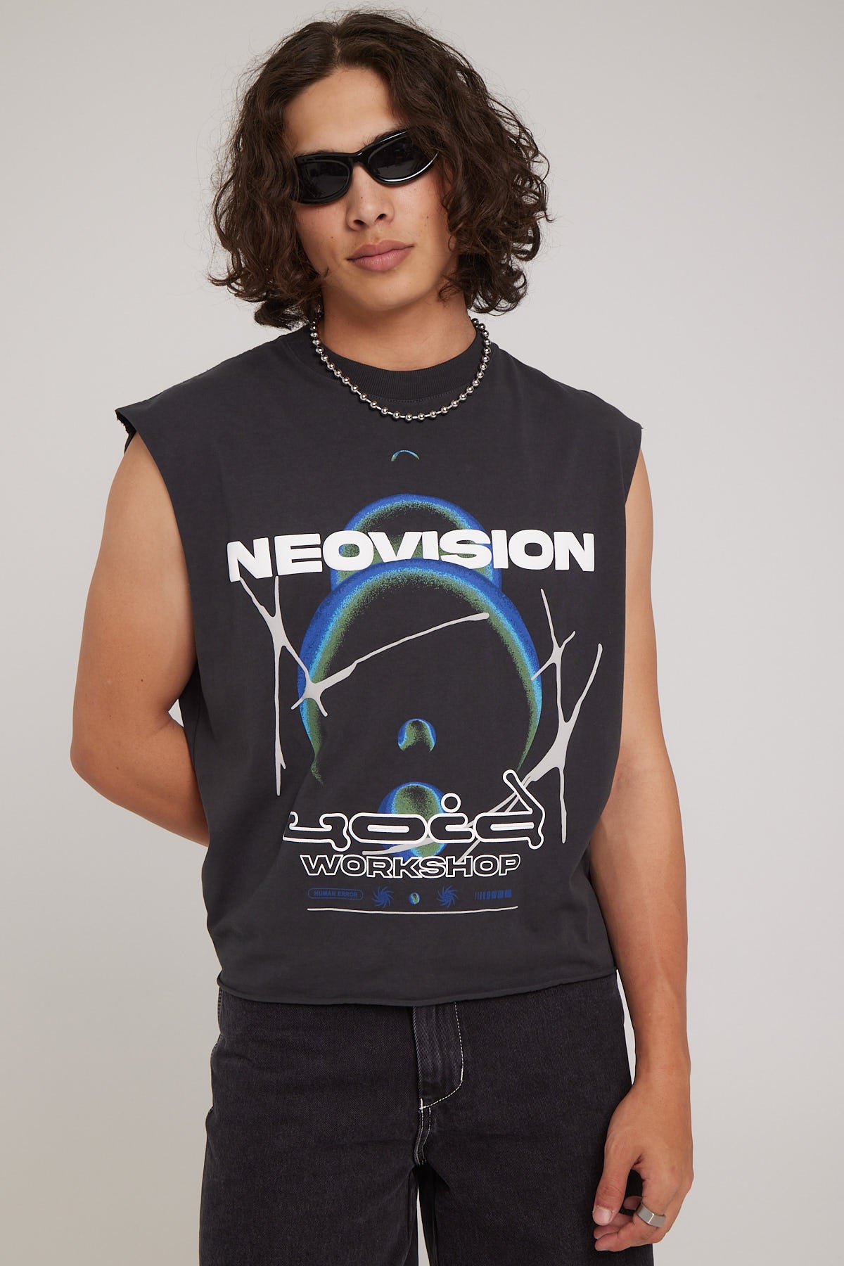 Neovision Exoplanet Cropped Muscle Tank Washed Black