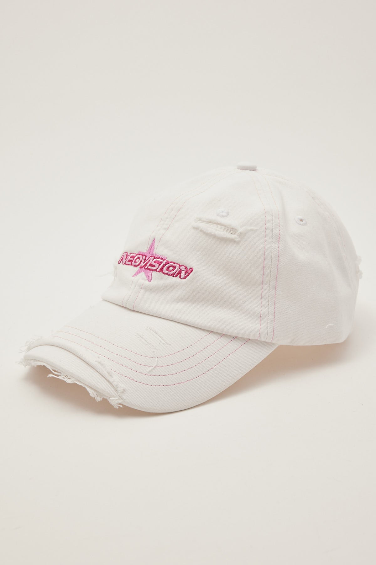 Neovision Famous Distressed Dad Cap White – Universal Store