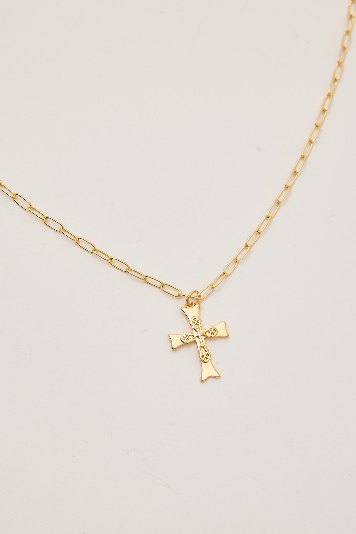 Perfect Stranger Serefina Cross Necklace Gold