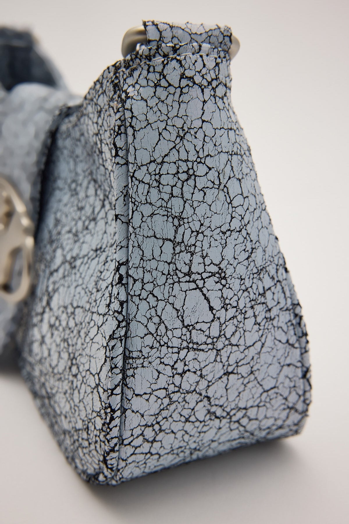 Neovision Bionic Metal Distressed Handbag White Crackle