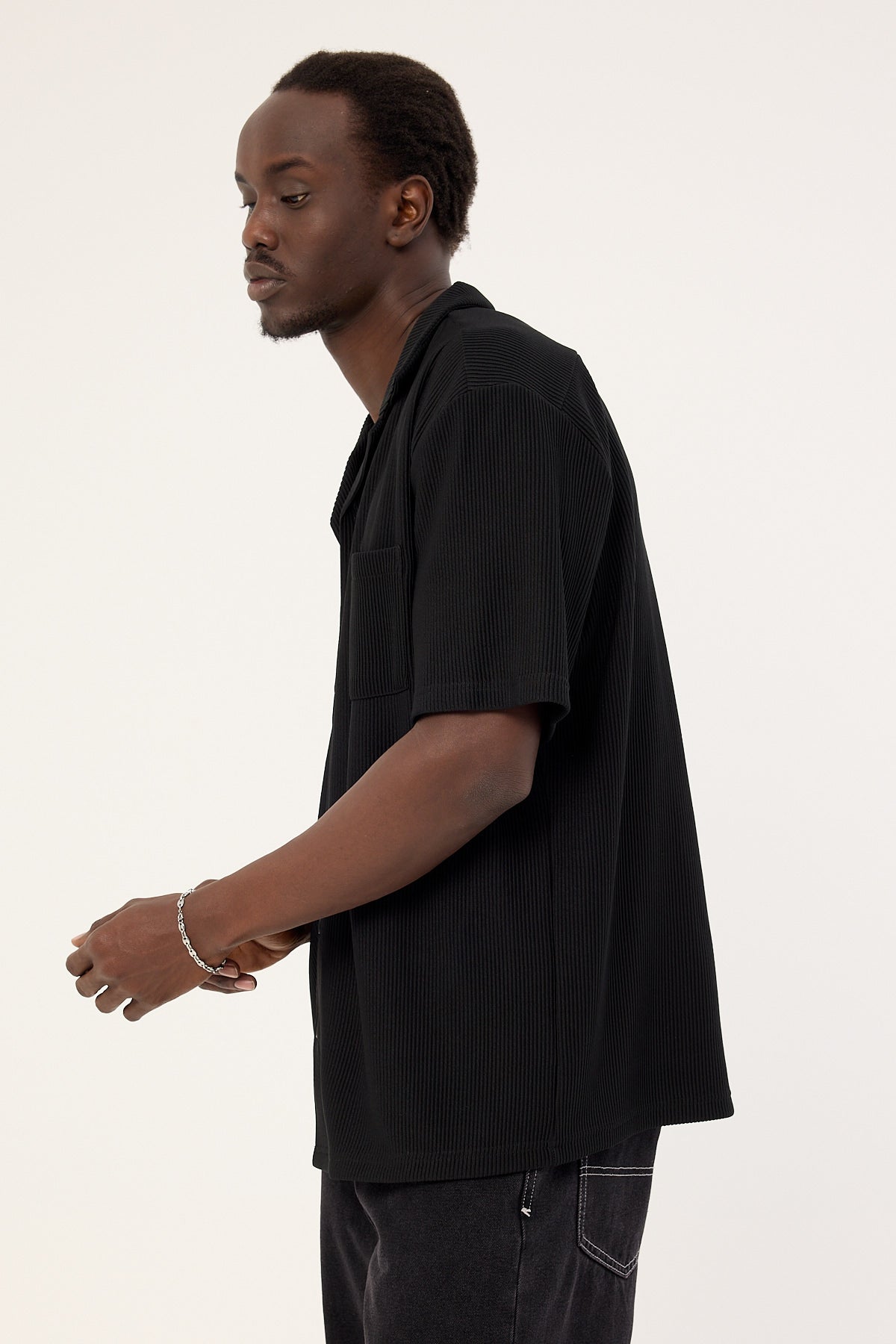 Common Need Austin Pleated Resort Shirt Black