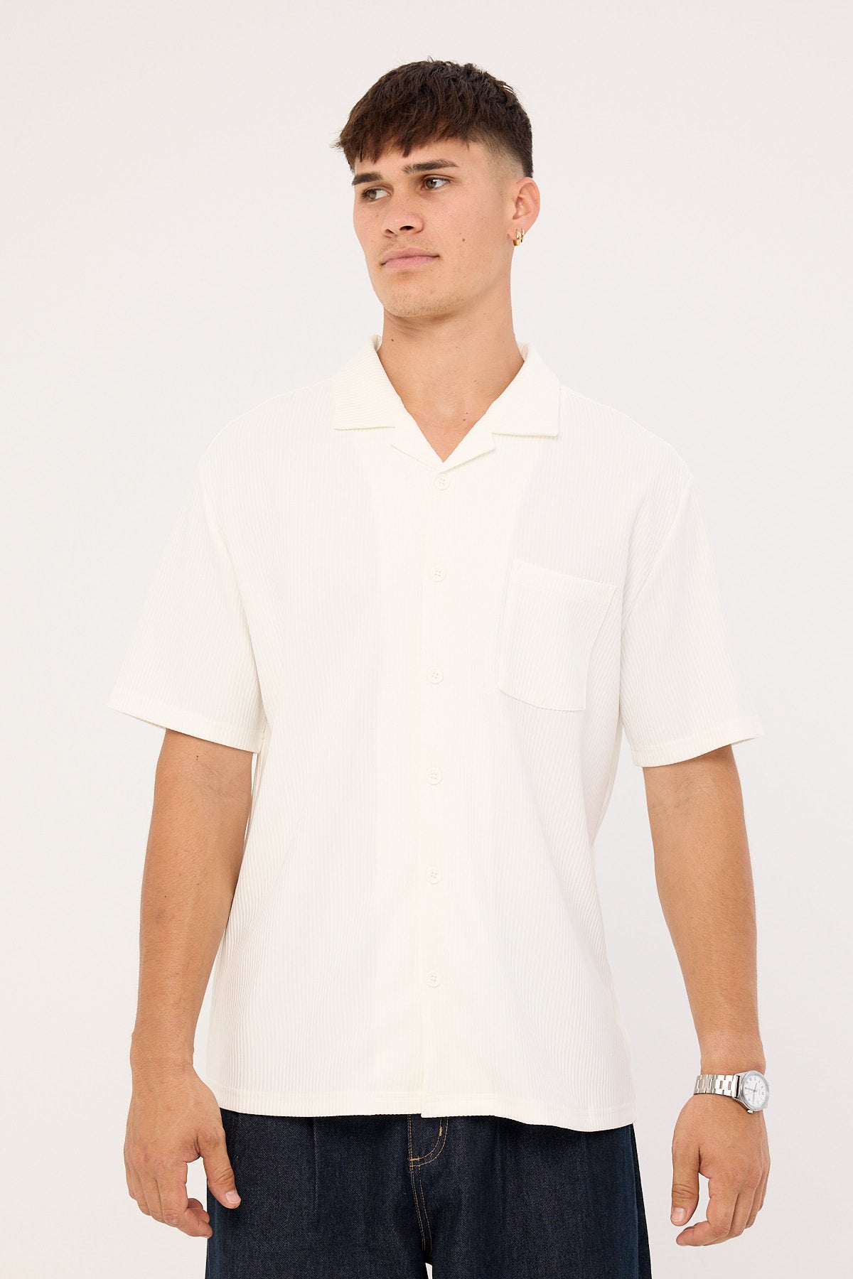 Common Need Austin Pleated Resort Shirt White