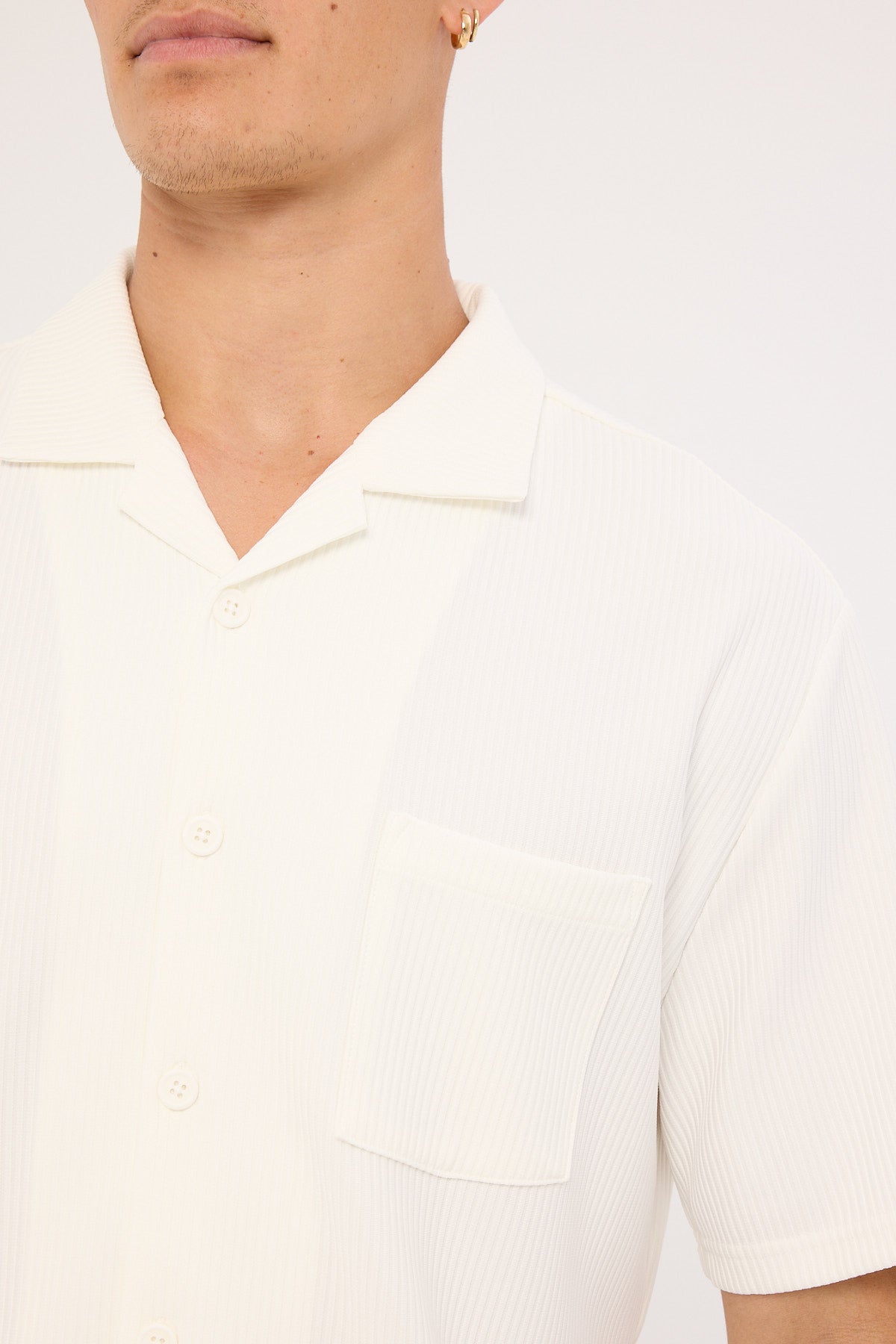 Common Need Austin Pleated Resort Shirt White