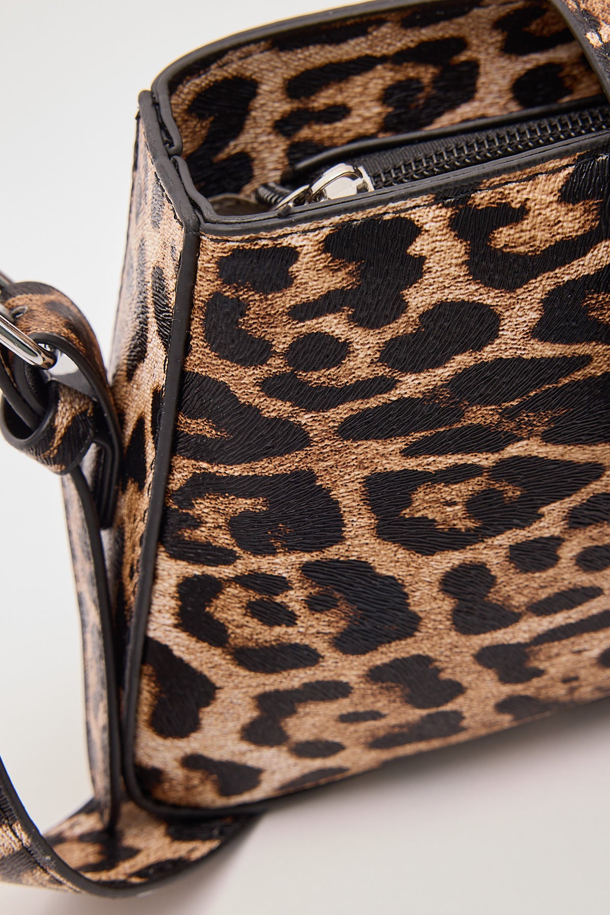 Token Leopard Buckle Handbag Animal Print