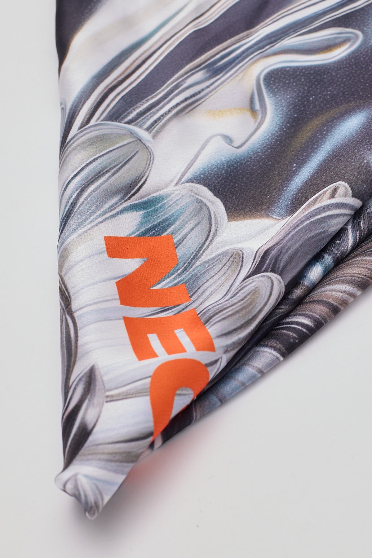 Women's Scarves – Universal Store