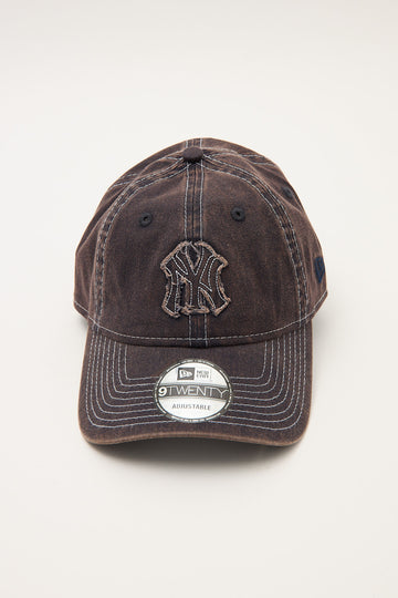 New Era 9Twenty Frayed Tonal New York Yankees Cap Navy