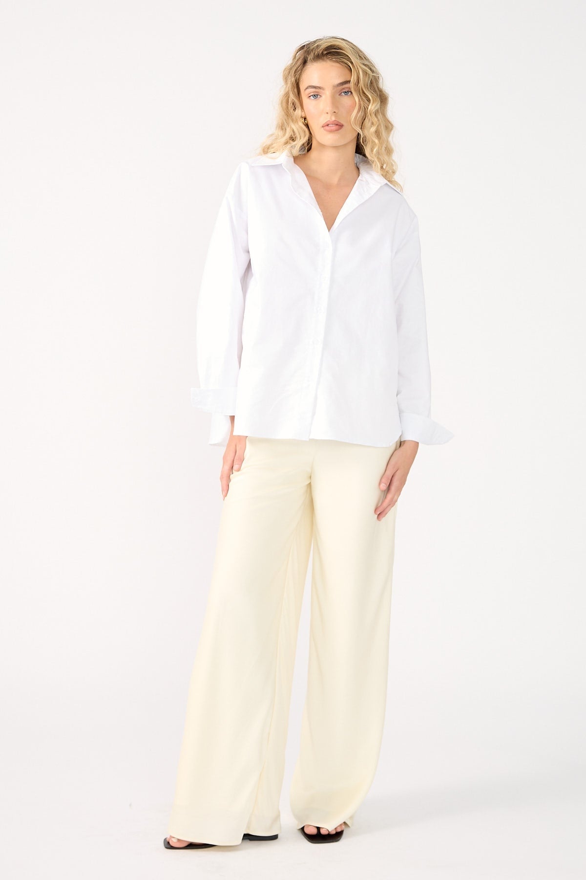 Perfect Stranger Oxford Long Sleeve Shirt White