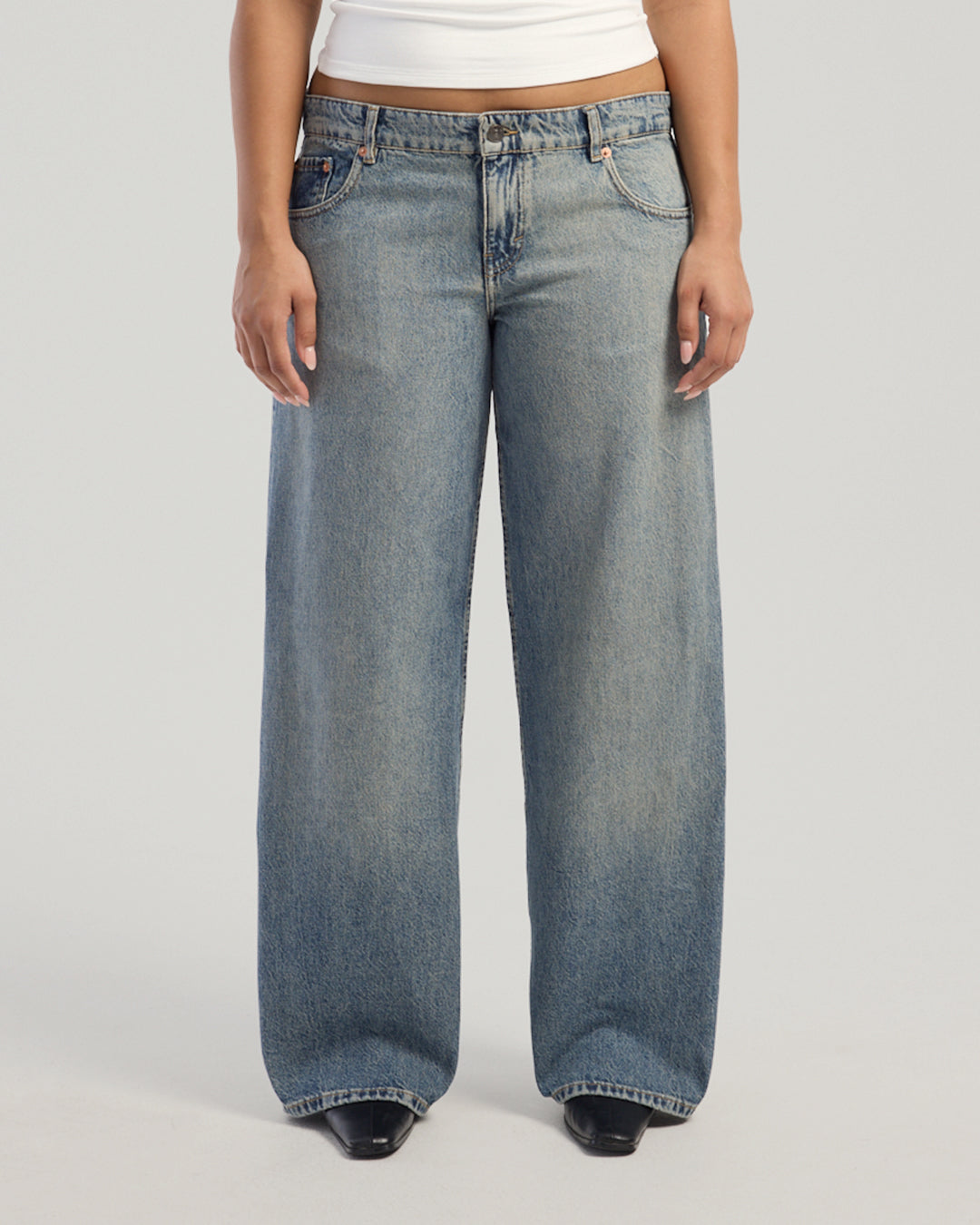 Buy Women's Wide Leg Jeans – Universal Store