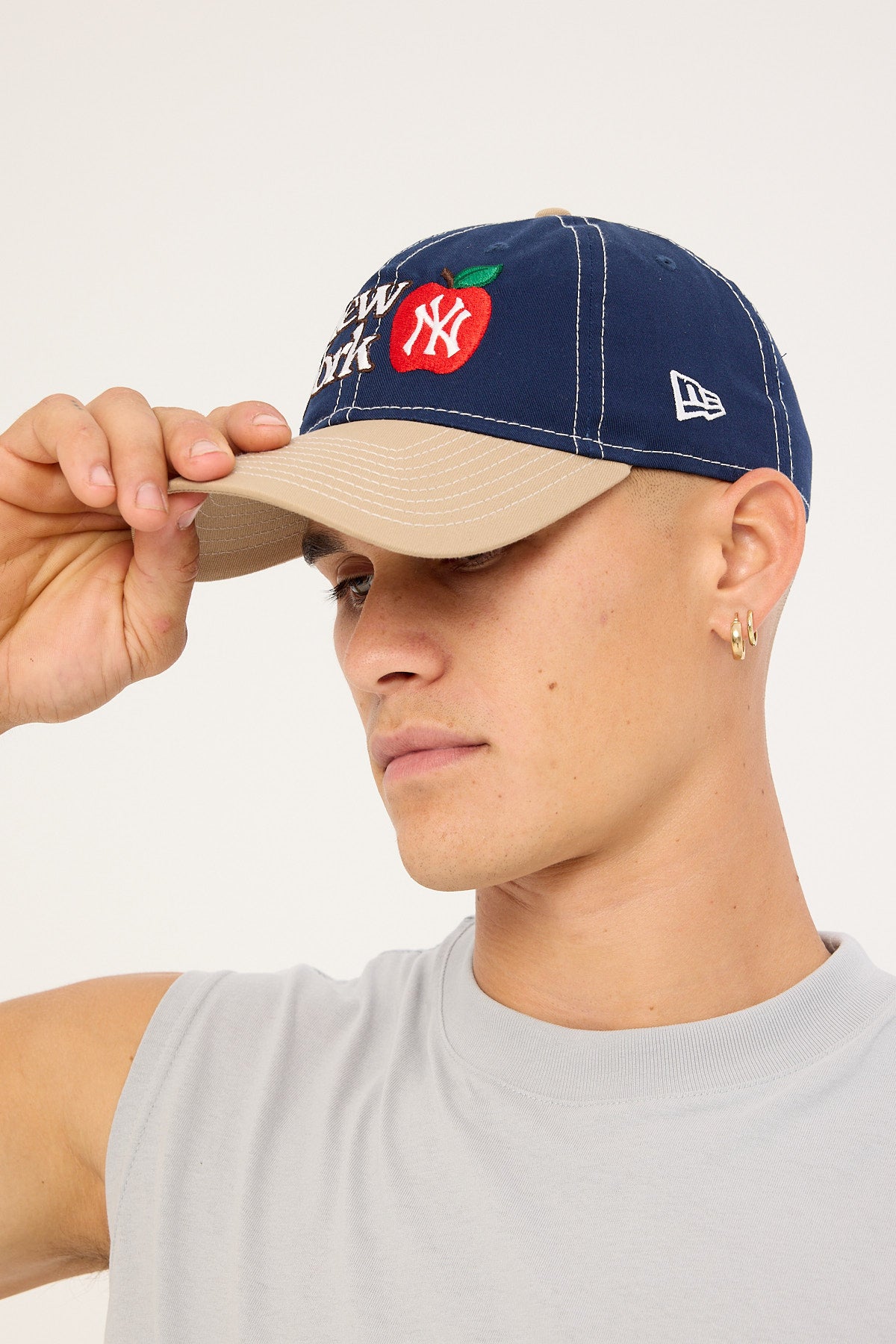 New Era 9Twenty NY Apple Contrast New York Yankees Cap Oceanside Blue/Camel UV