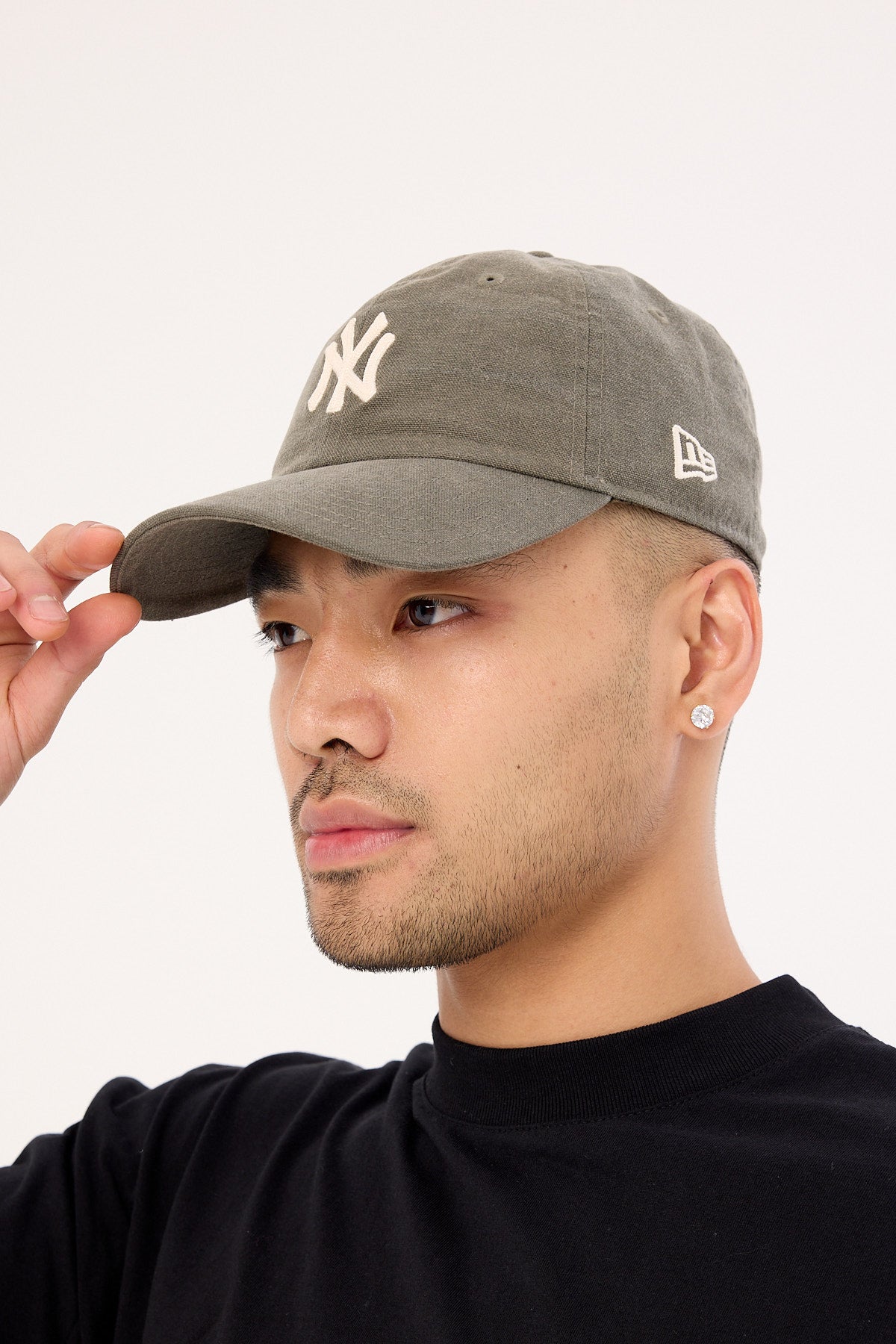 New Era Casual Classic Canvas Chainstitch New York Yankees Cap Moss/Moss UV