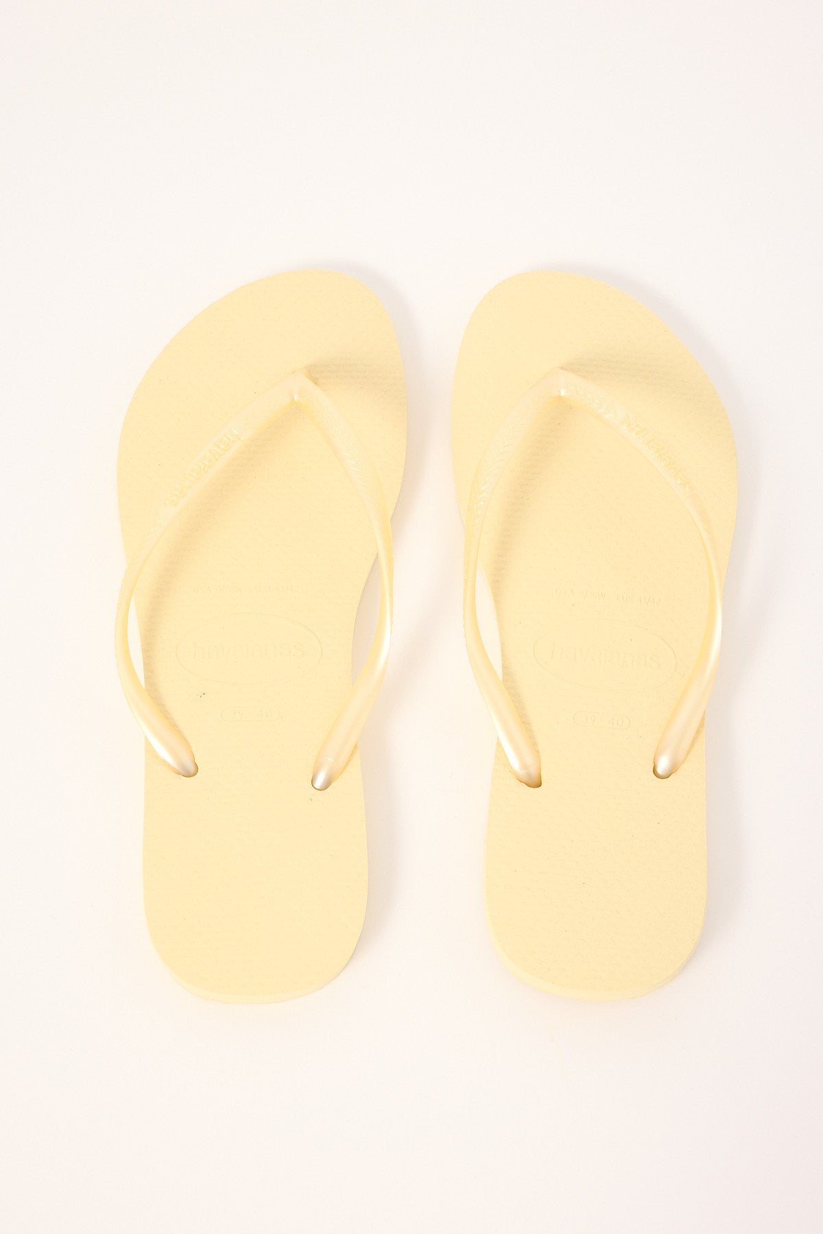 Havaianas Slim Basic Thong Buttercream