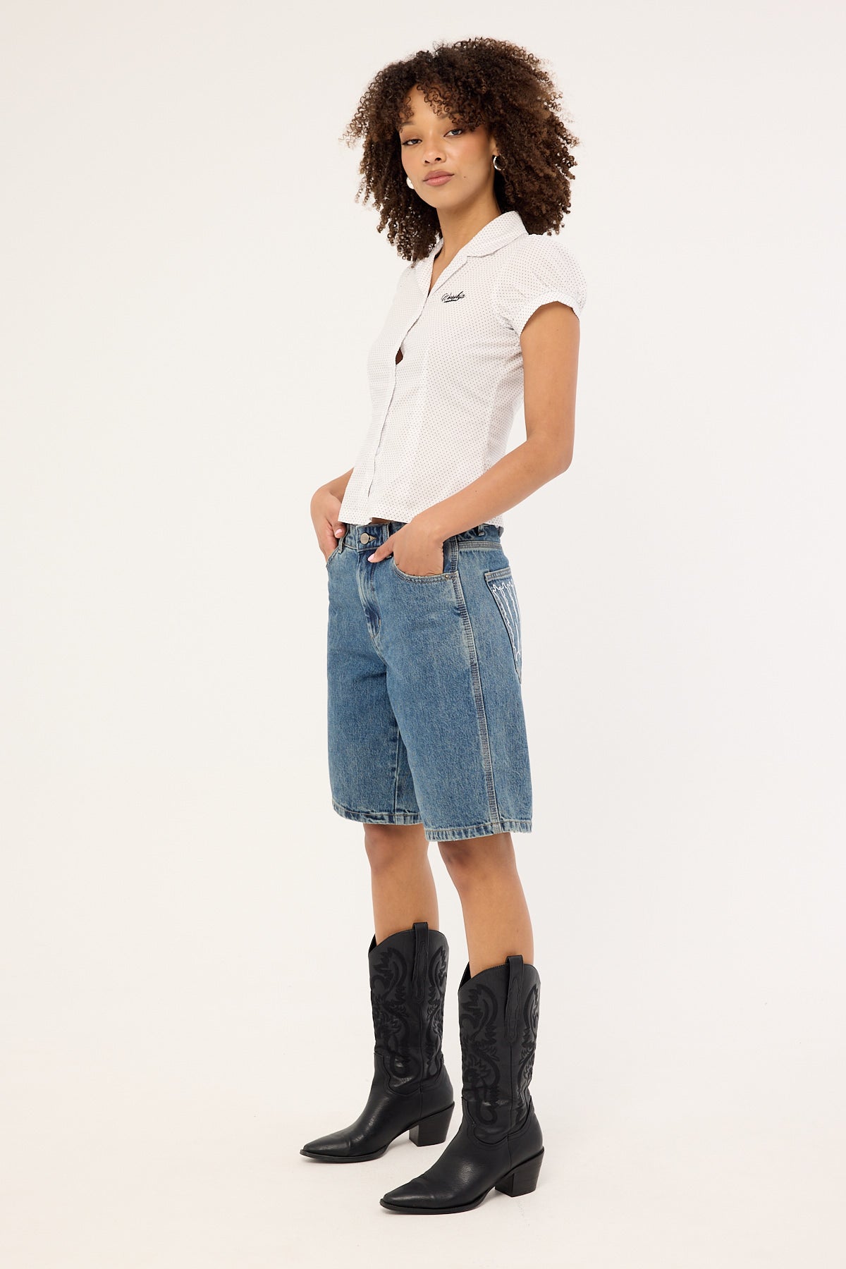 Worship Logorama Sloucher Short Odyssey