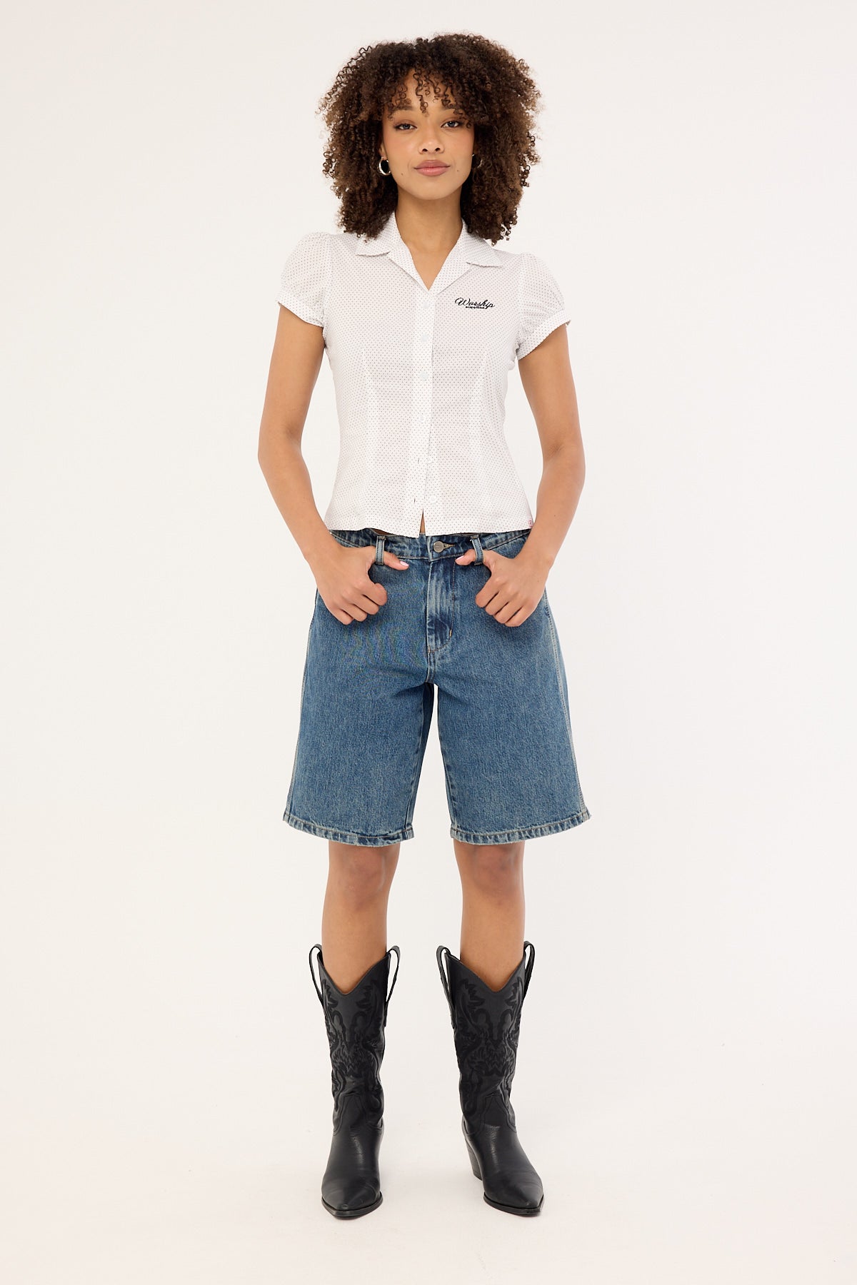 Worship Logorama Sloucher Short Odyssey