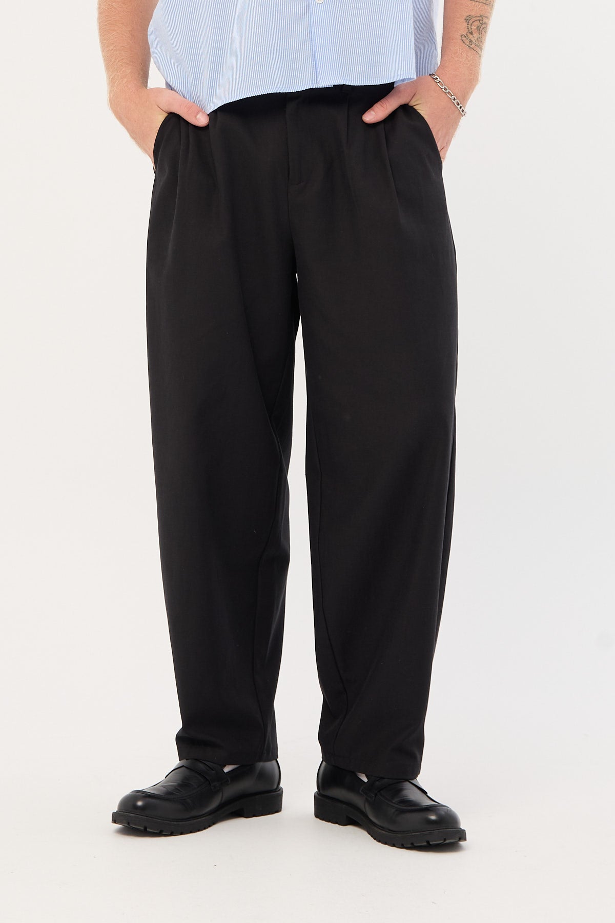 Common Need Blanco Pleated Tailored Trouser Black