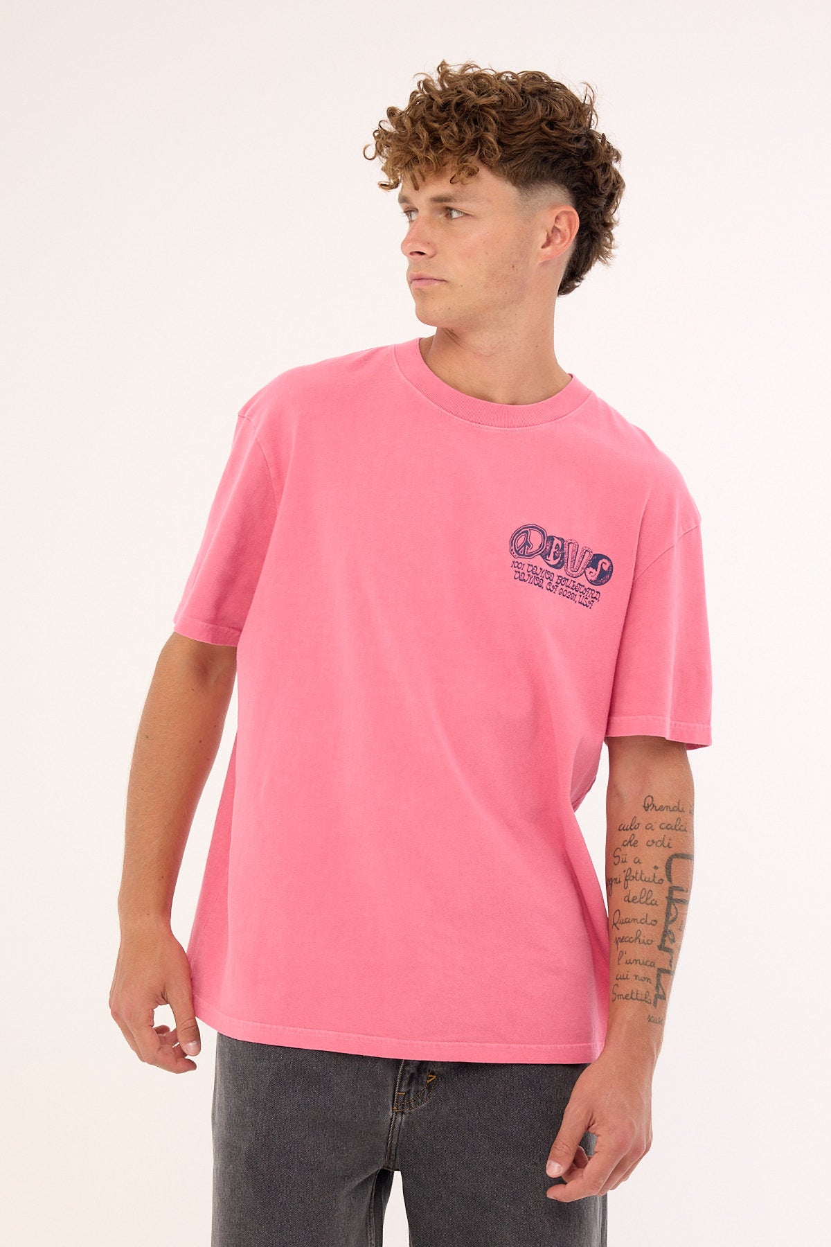 Deus Ex Machina Labyrinth Tee Raspberry