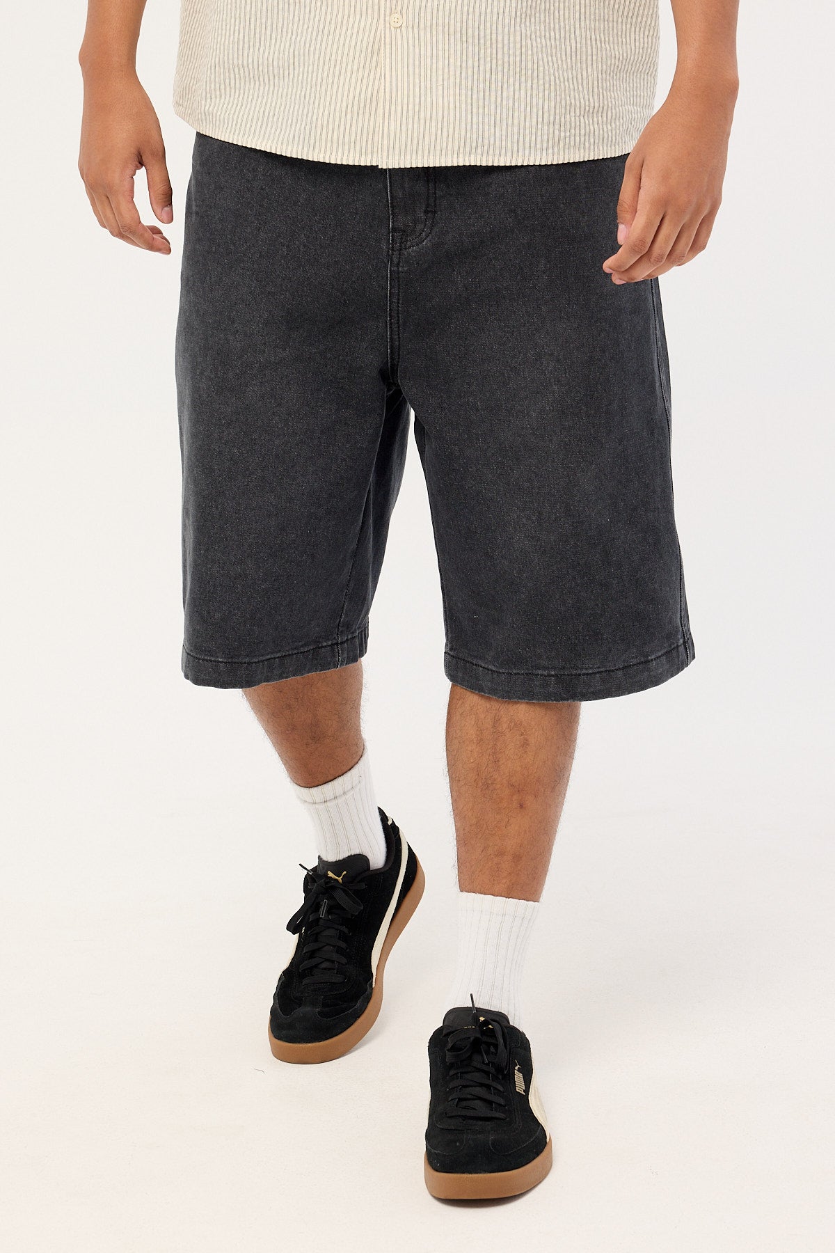 Xlarge Baggy Bull Denim 91 Short Faded Black