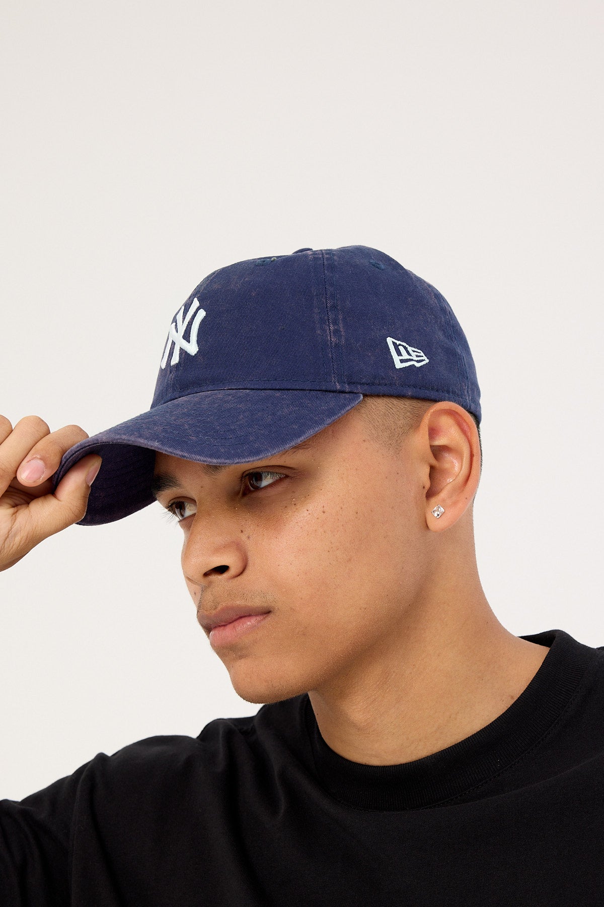 New Era Snow Wash 9Twenty New York Yankees Cap Light Navy