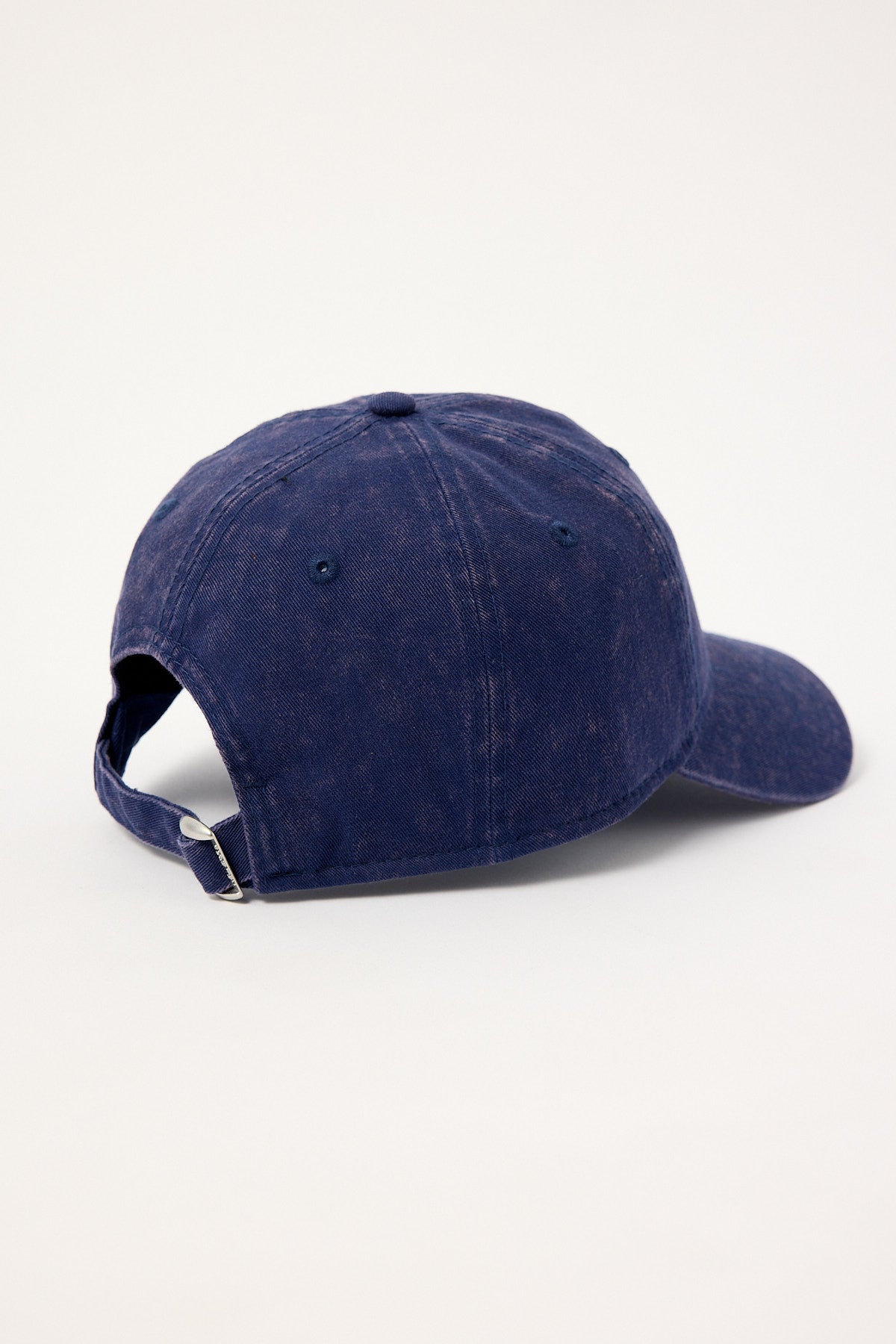 New Era Snow Wash 9Twenty New York Yankees Cap Light Navy