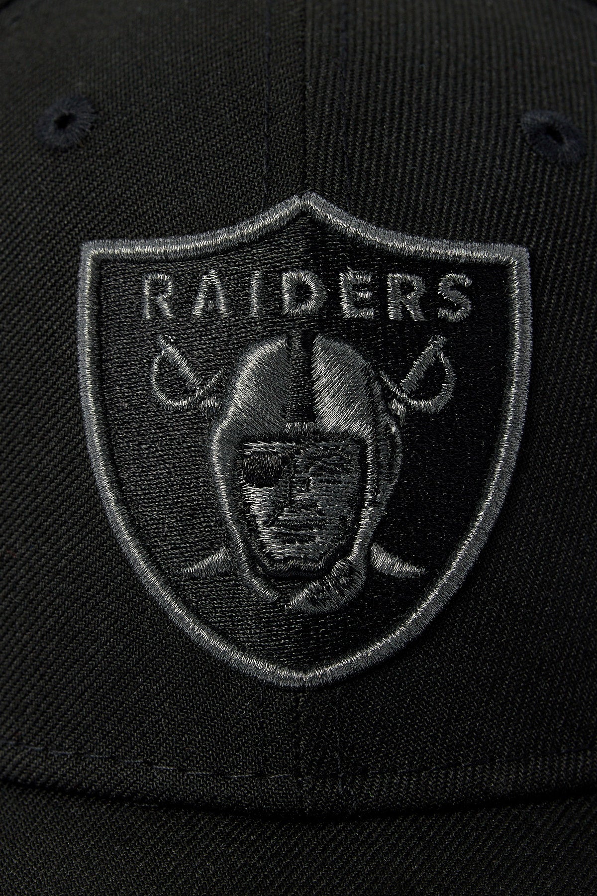 New Era Metallic 9Forty Snap Las Vegas Raiders Cap Black/Black UV