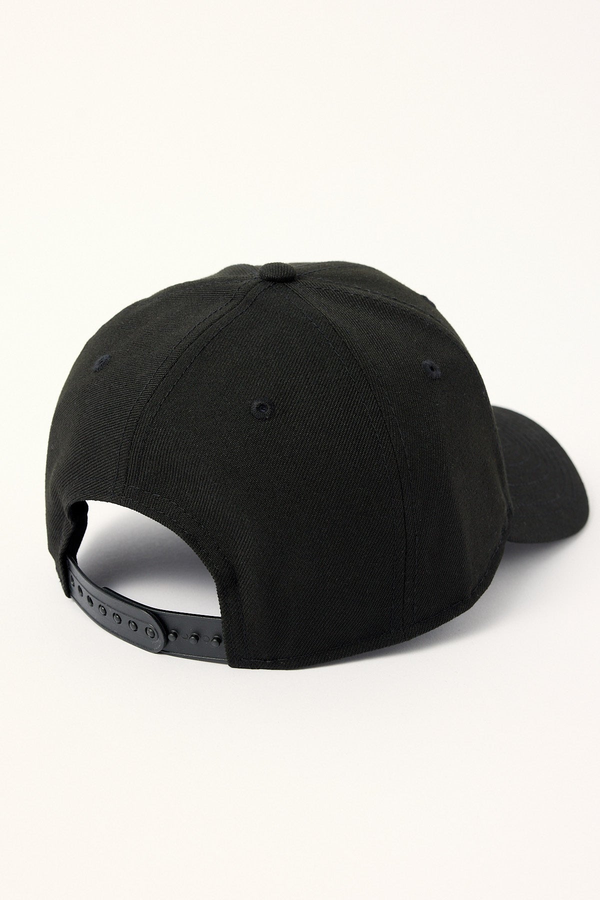 New Era Metallic 9Forty Snap Las Vegas Raiders Cap Black/Black UV