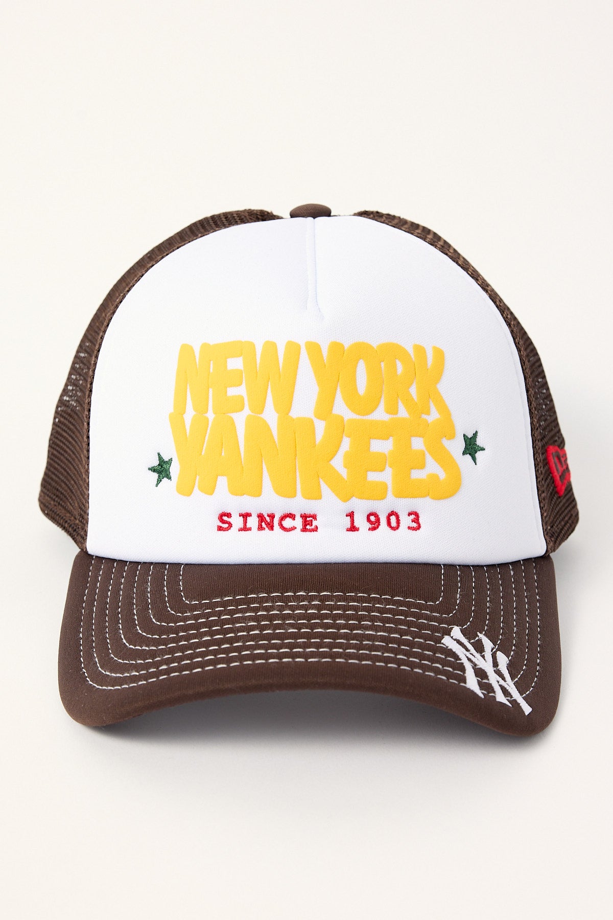 New Era 9Forty A-Frame Puffy New York Yankees Trucker Hat Optic White/Burnt Wood UV
