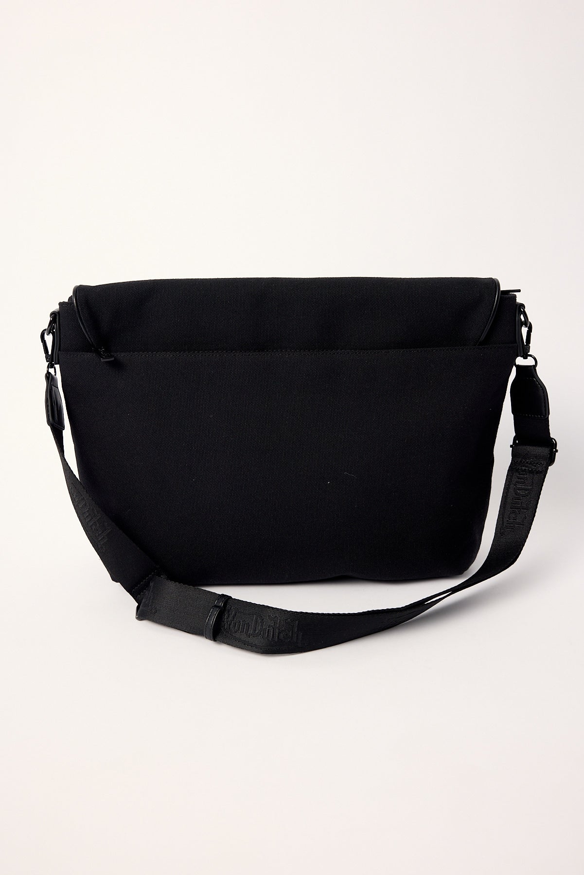 Von Dutch Signature Messenger Bag Black