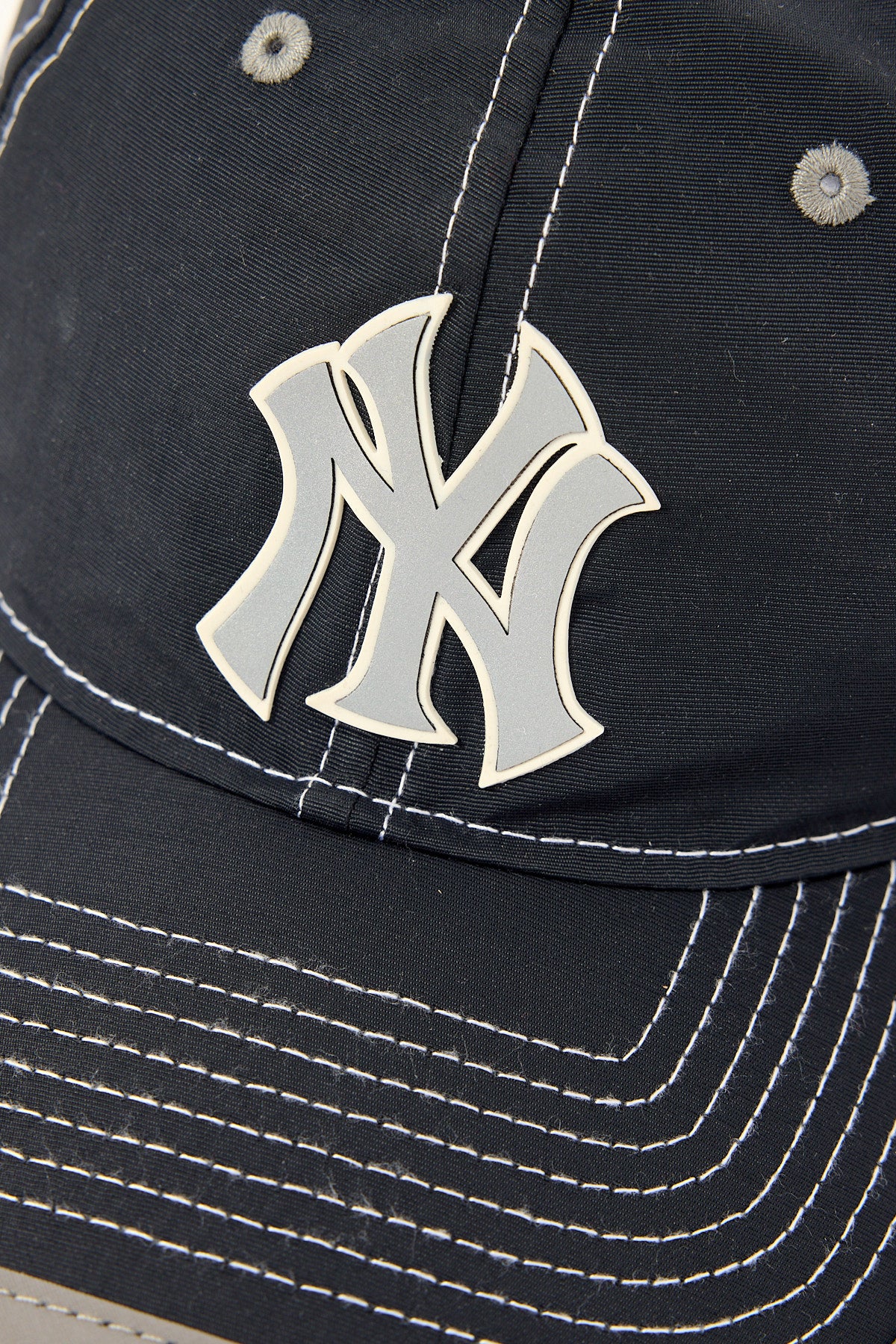 New Era Reflective Nylon 920 New York Yankees Cap Black