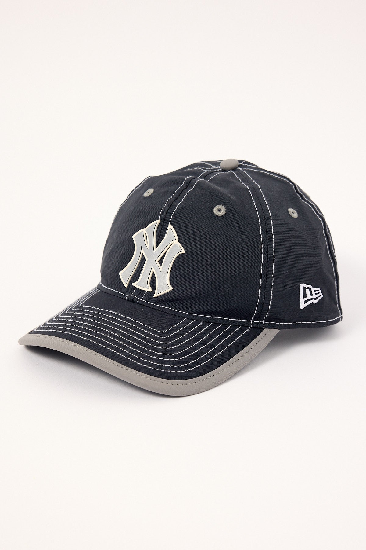New Era Reflective Nylon 920 New York Yankees Cap Black