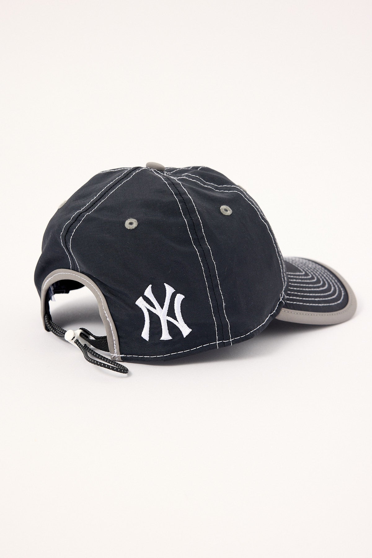 New Era Reflective Nylon 920 New York Yankees Cap Black