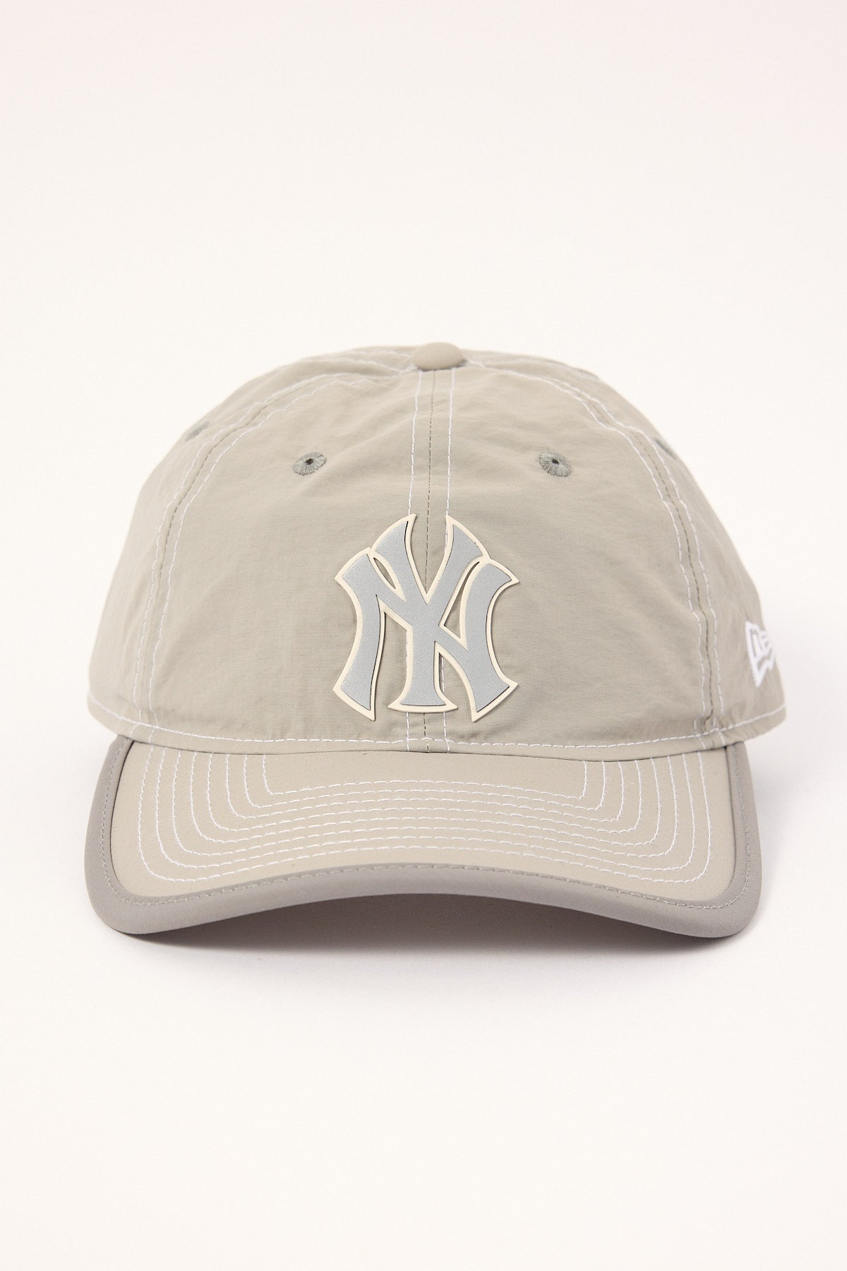 New Era Reflective Nylon 920 New York Yankees Cap Grey