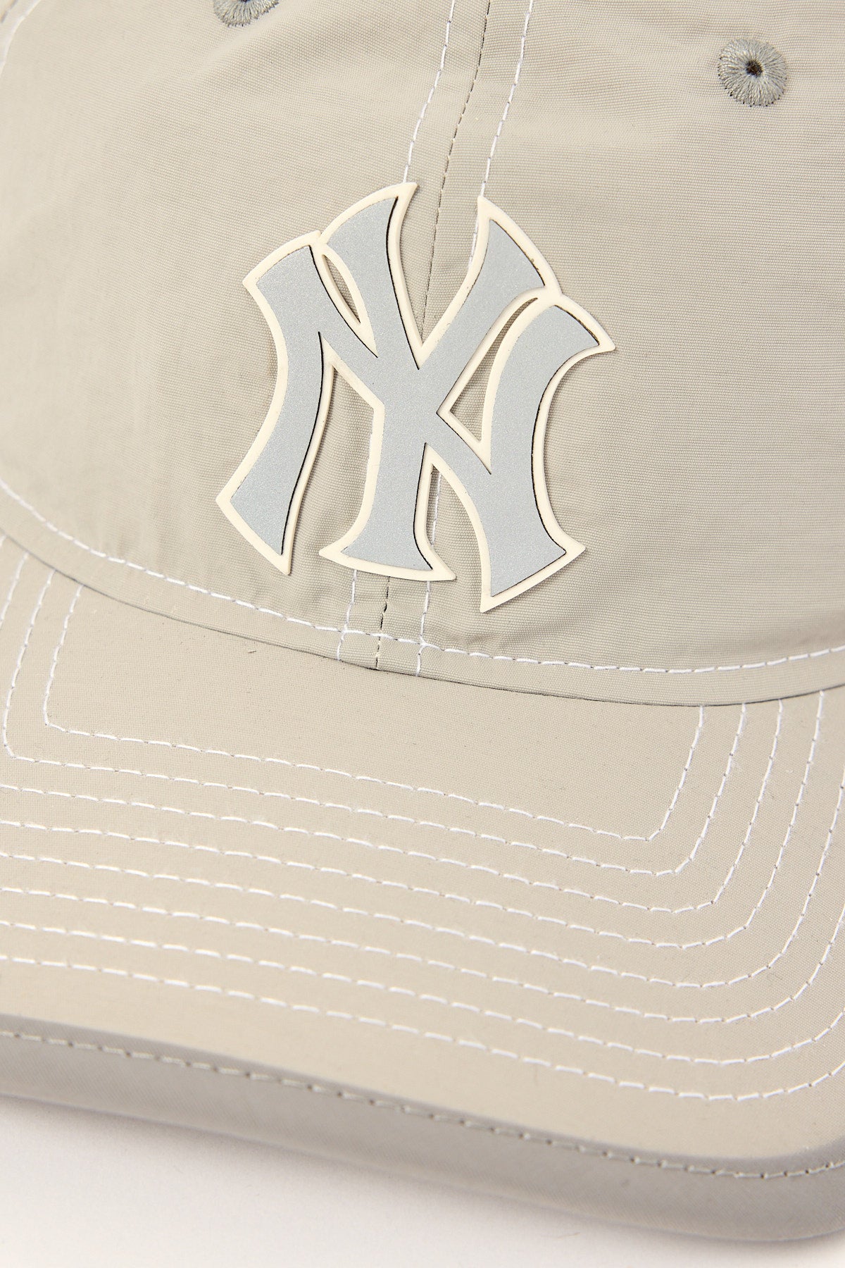 New Era Reflective Nylon 920 New York Yankees Cap Grey