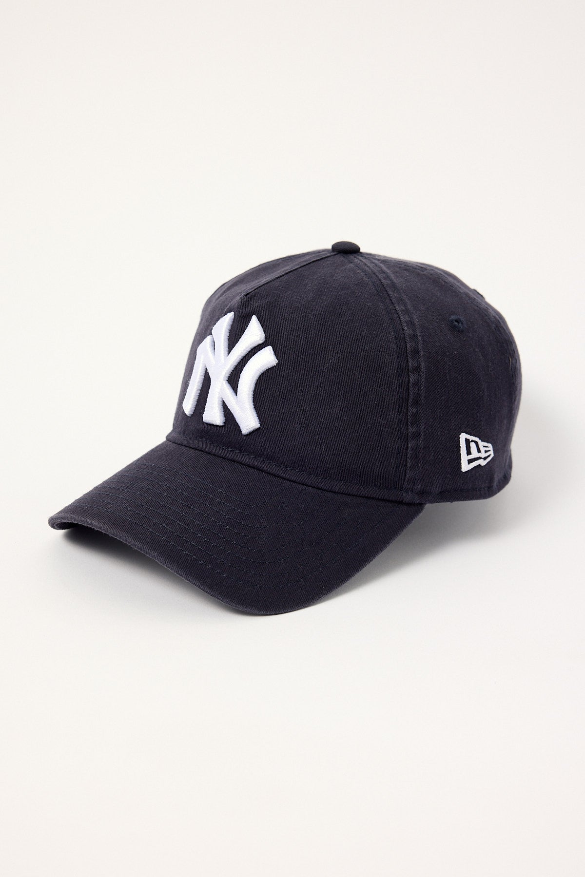New Era World Series Wash 9Twenty A-Frame New York Yankees Cap Official Team Colours