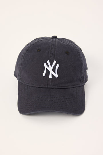 New Era 9Twenty Midi Logo New York Yankees Cap Official Team Colours