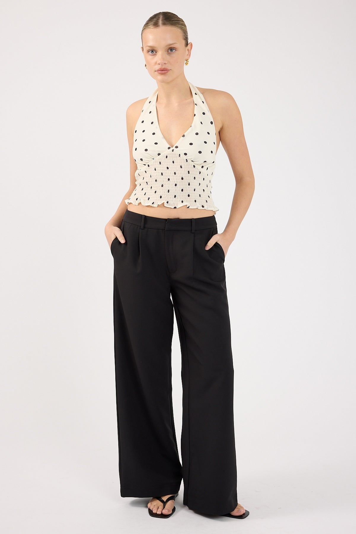 Perfect Stranger Lupa Mid Rise Pleated Pant Black