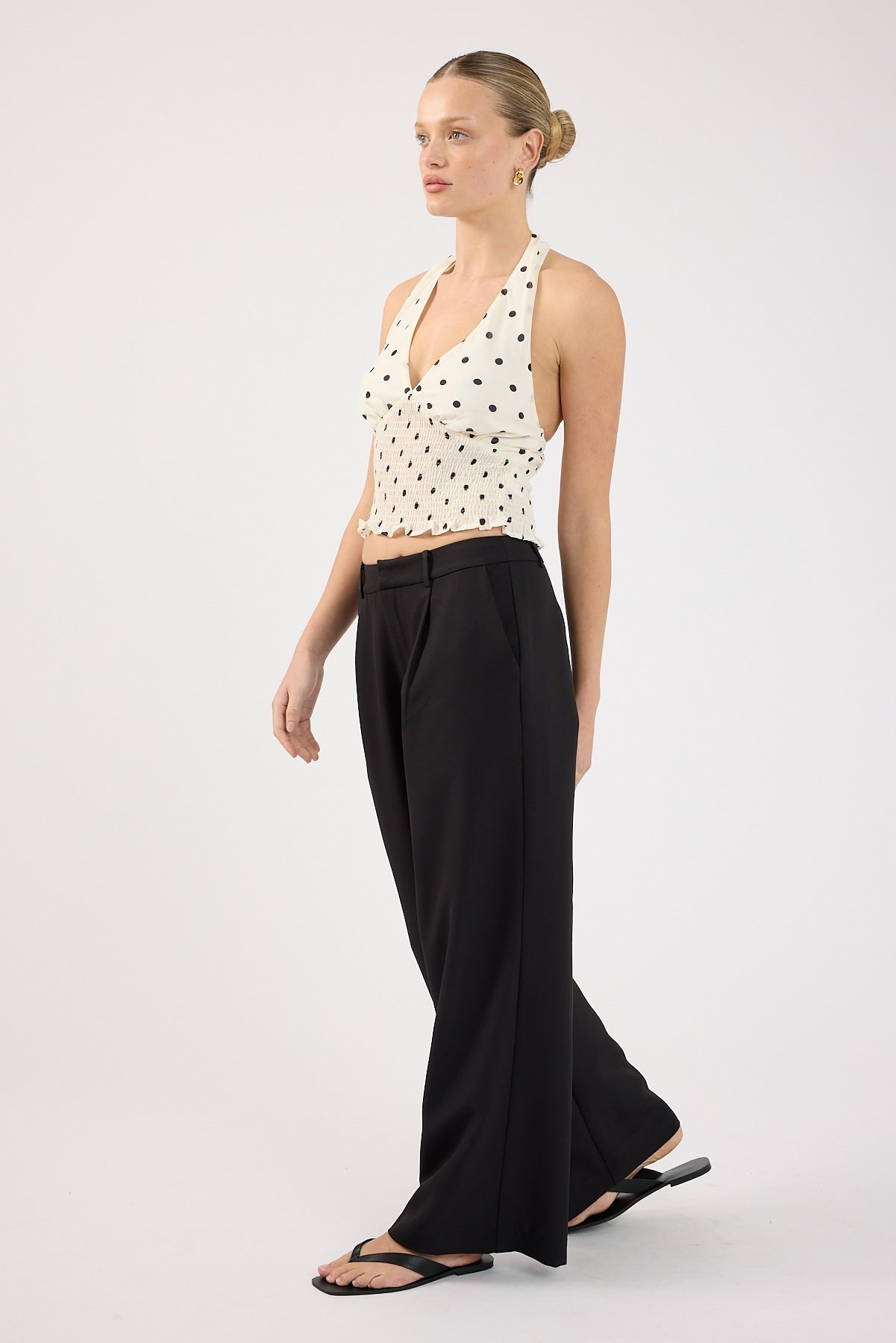 Perfect Stranger Lupa Mid Rise Pleated Pant Black