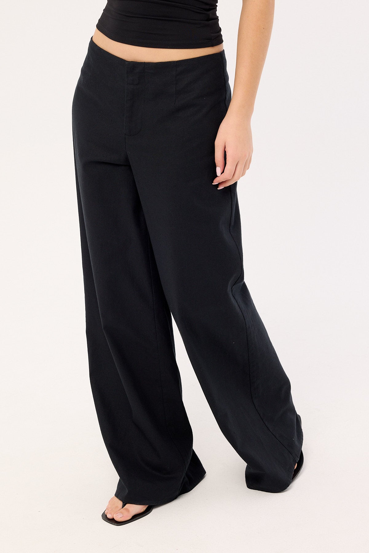 Perfect Stranger Maple Low Rise Pant Black