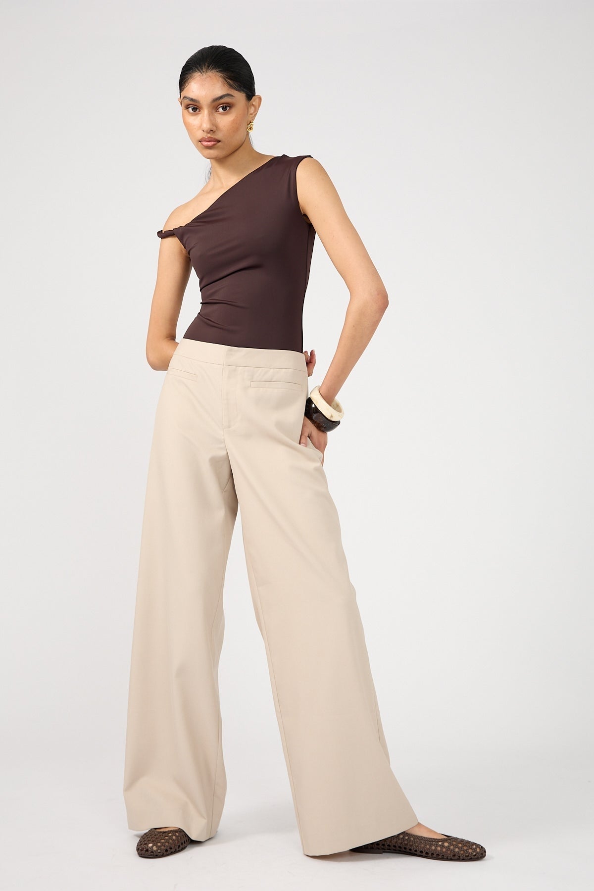 Perfect Stranger Odessa Mid Rise Pant Beige