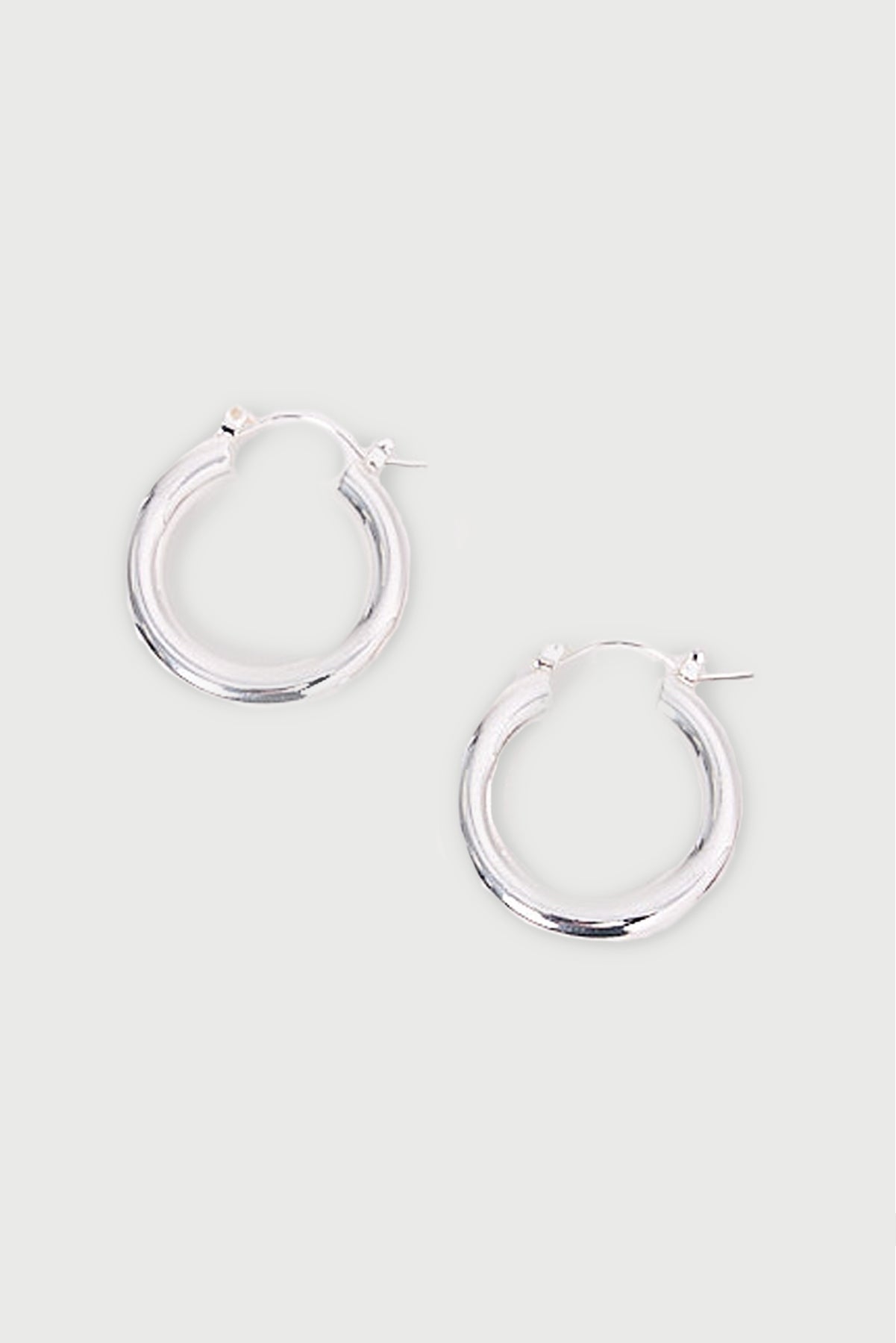 Perfect Stranger Remy Hoop Earrings Silver