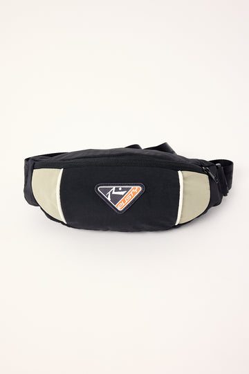 Rusty Trisector Crossbody Bag Black