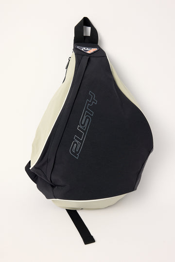 Rusty Trisector Sling Bag Black