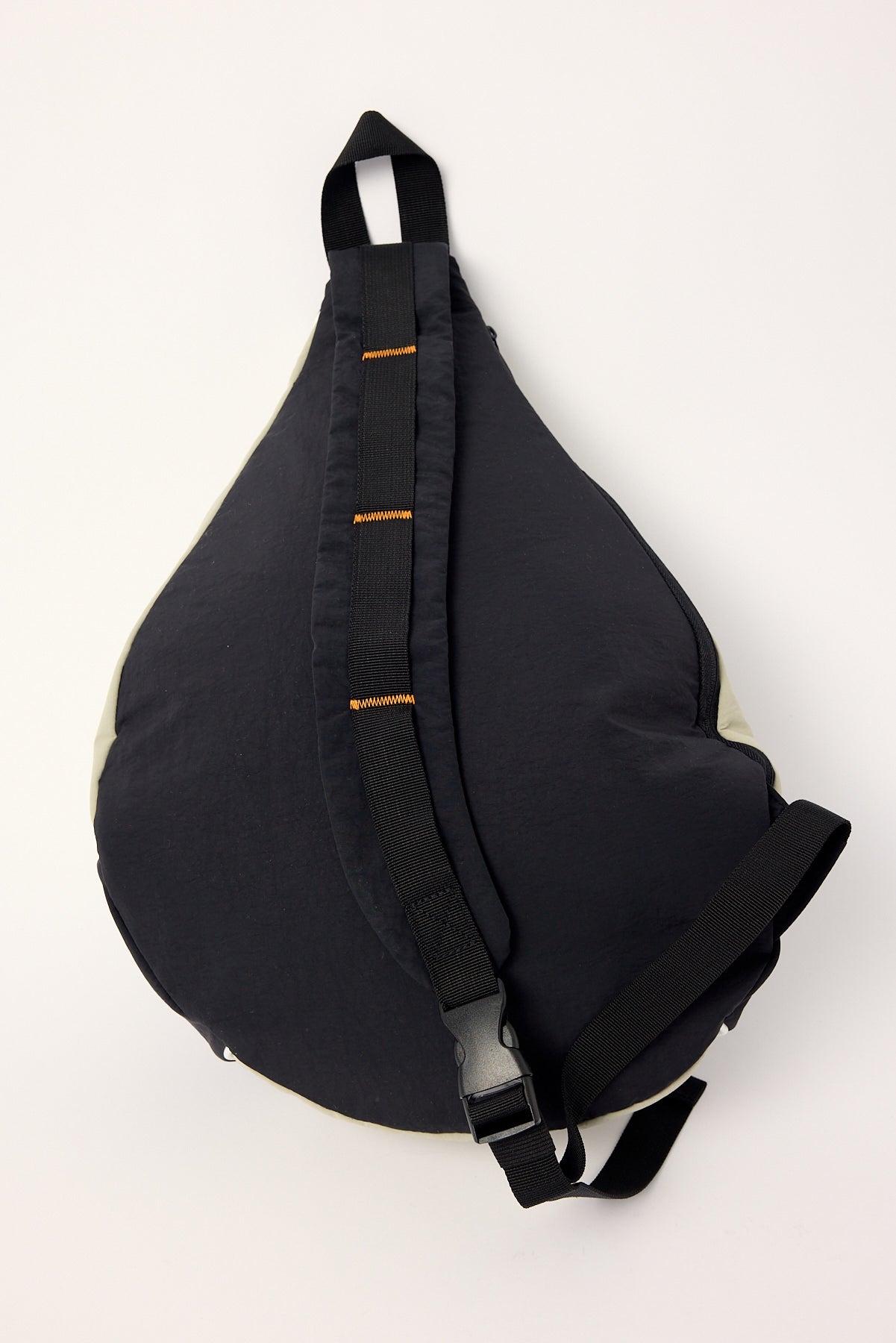 Rusty Trisector Sling Bag Black