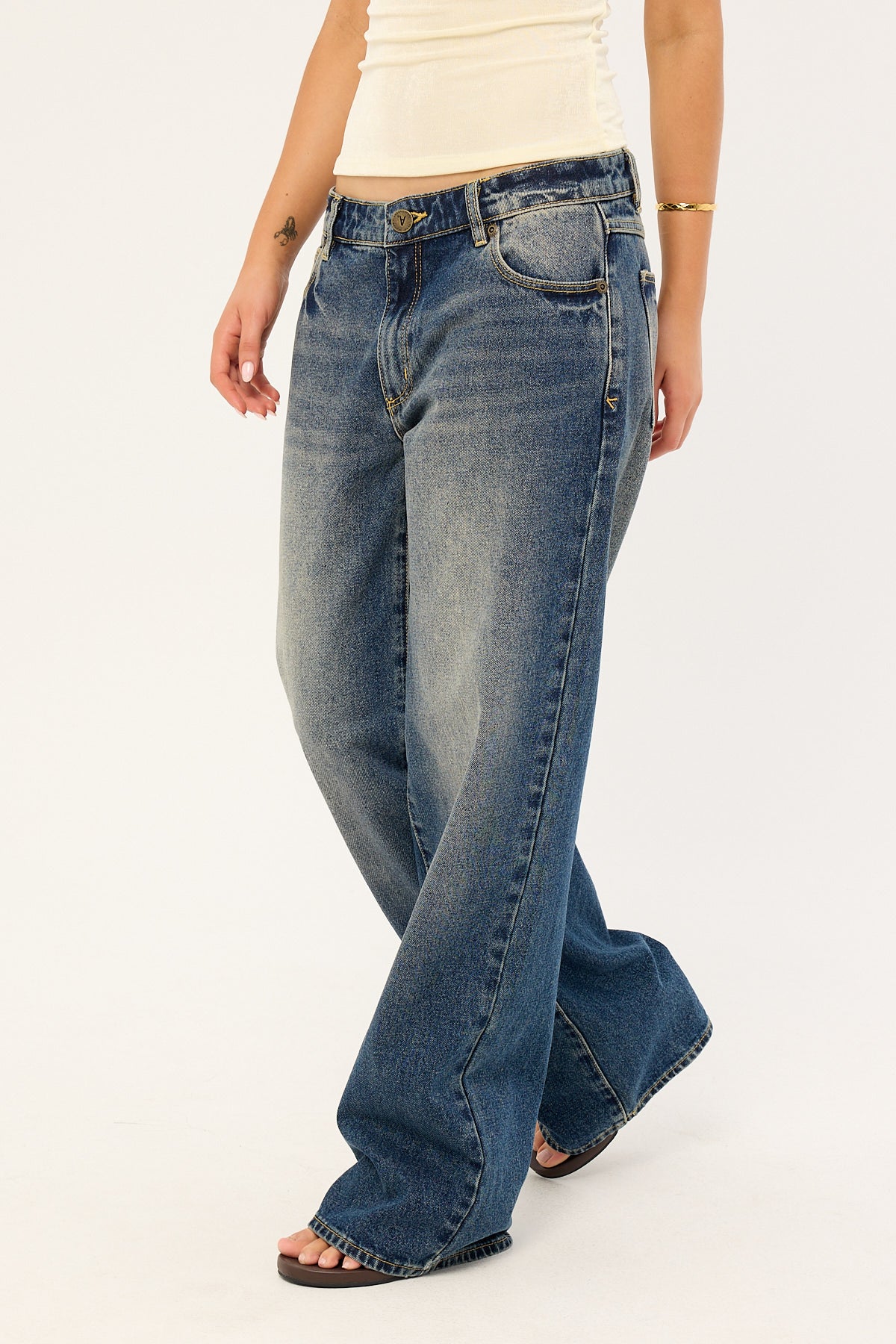 Abrand 99 Low Baggy Jean Miley