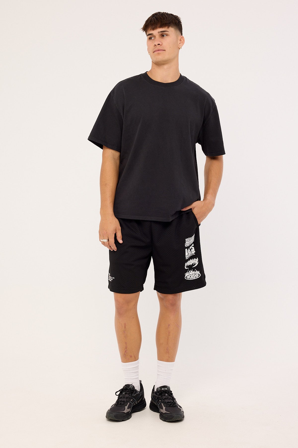 Worship Pile Up Mesh Short Black