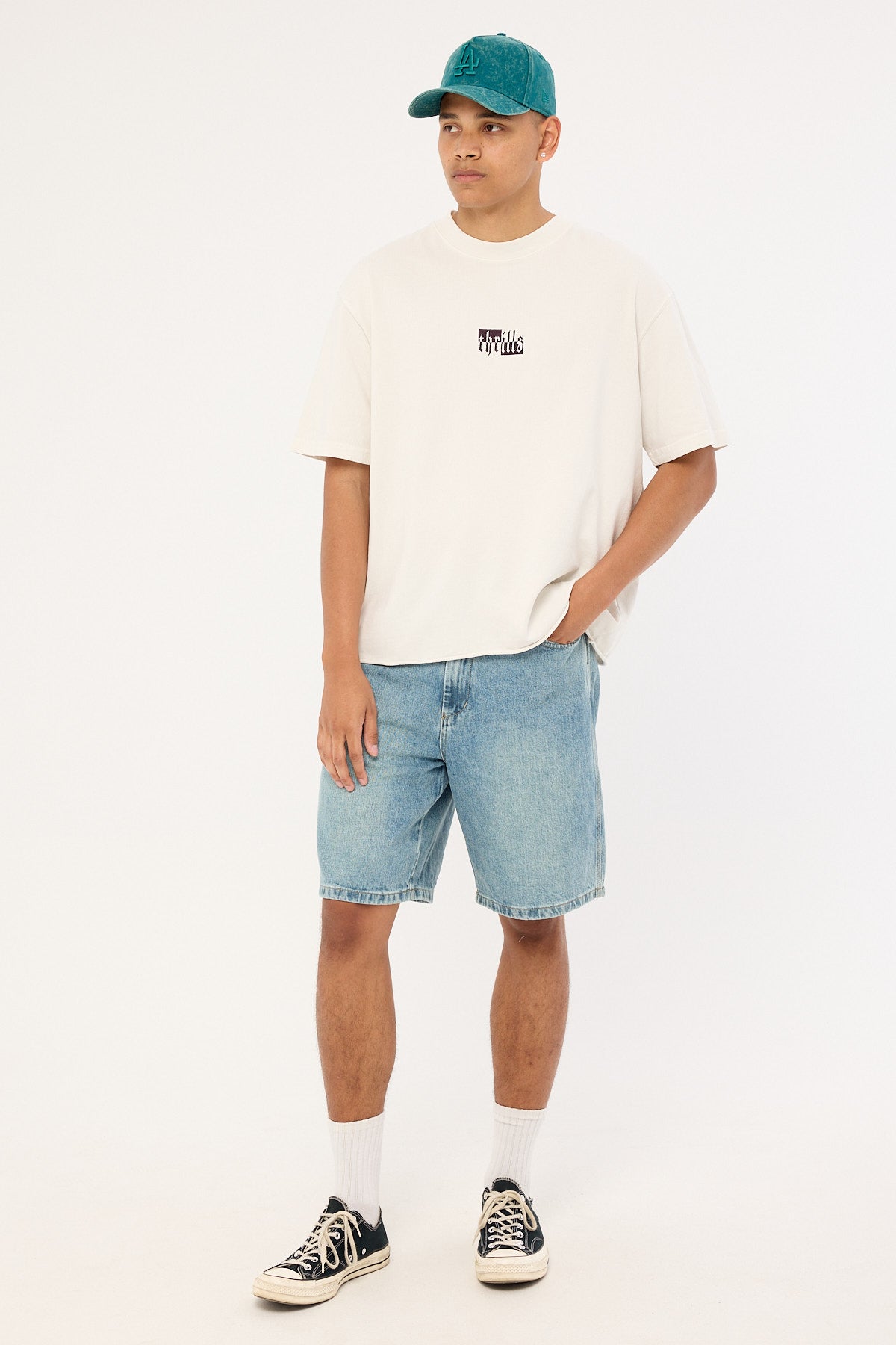 Thrills Excitement Excitement Embro Box Fit Oversize Cropped Ra Lily White