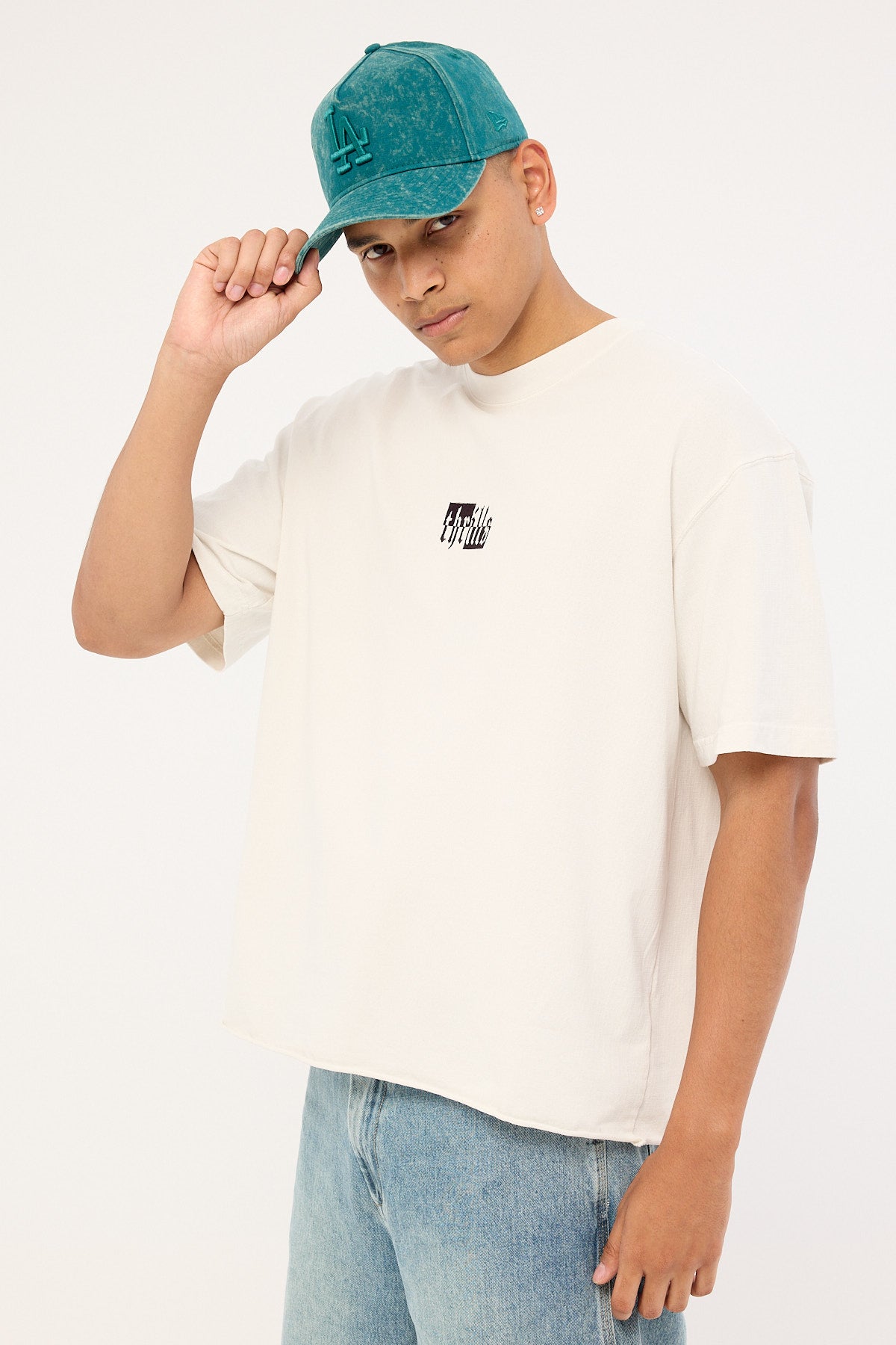 Thrills Excitement Excitement Embro Box Fit Oversize Cropped Ra Lily White