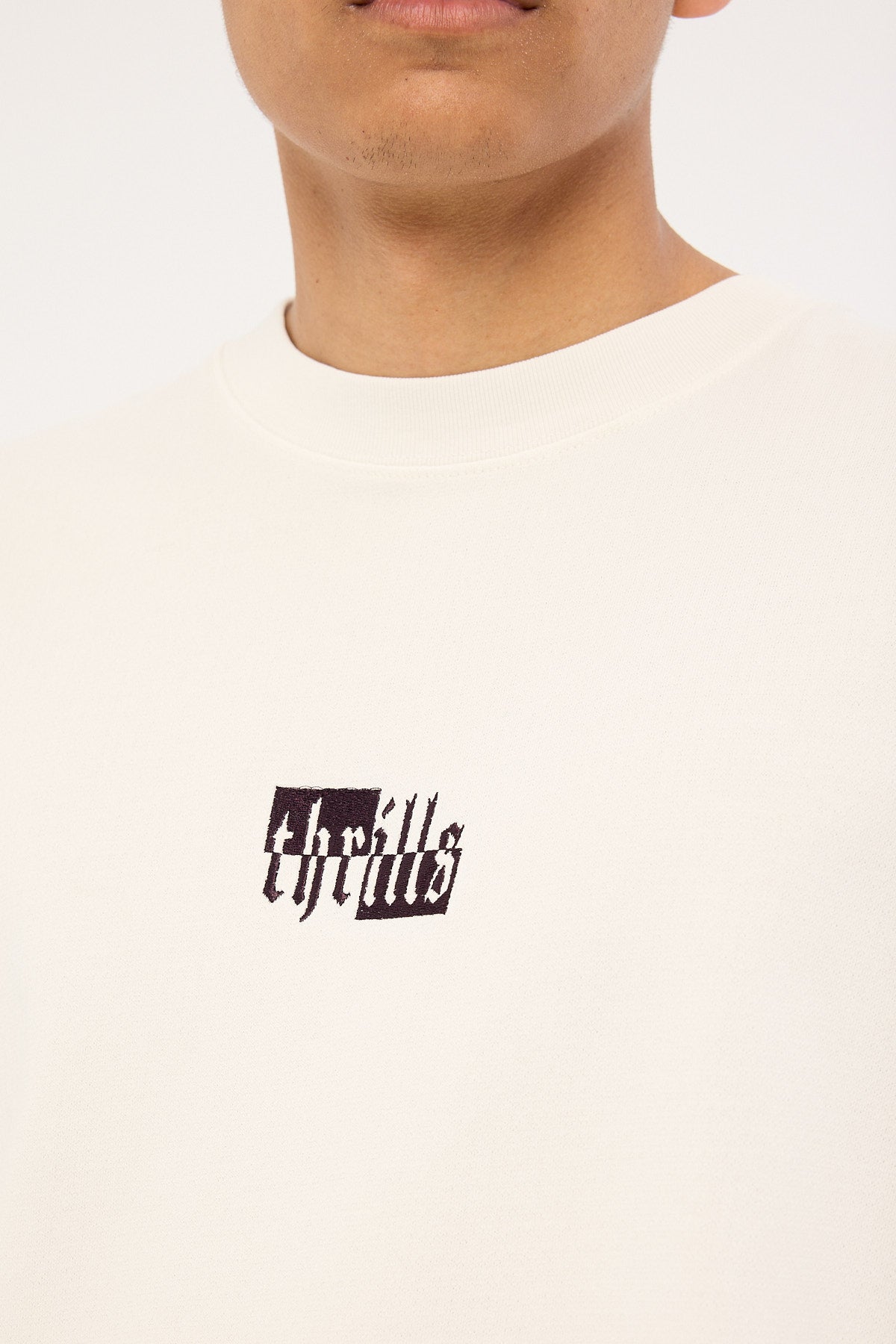 Thrills Excitement Excitement Embro Box Fit Oversize Cropped Ra Lily White